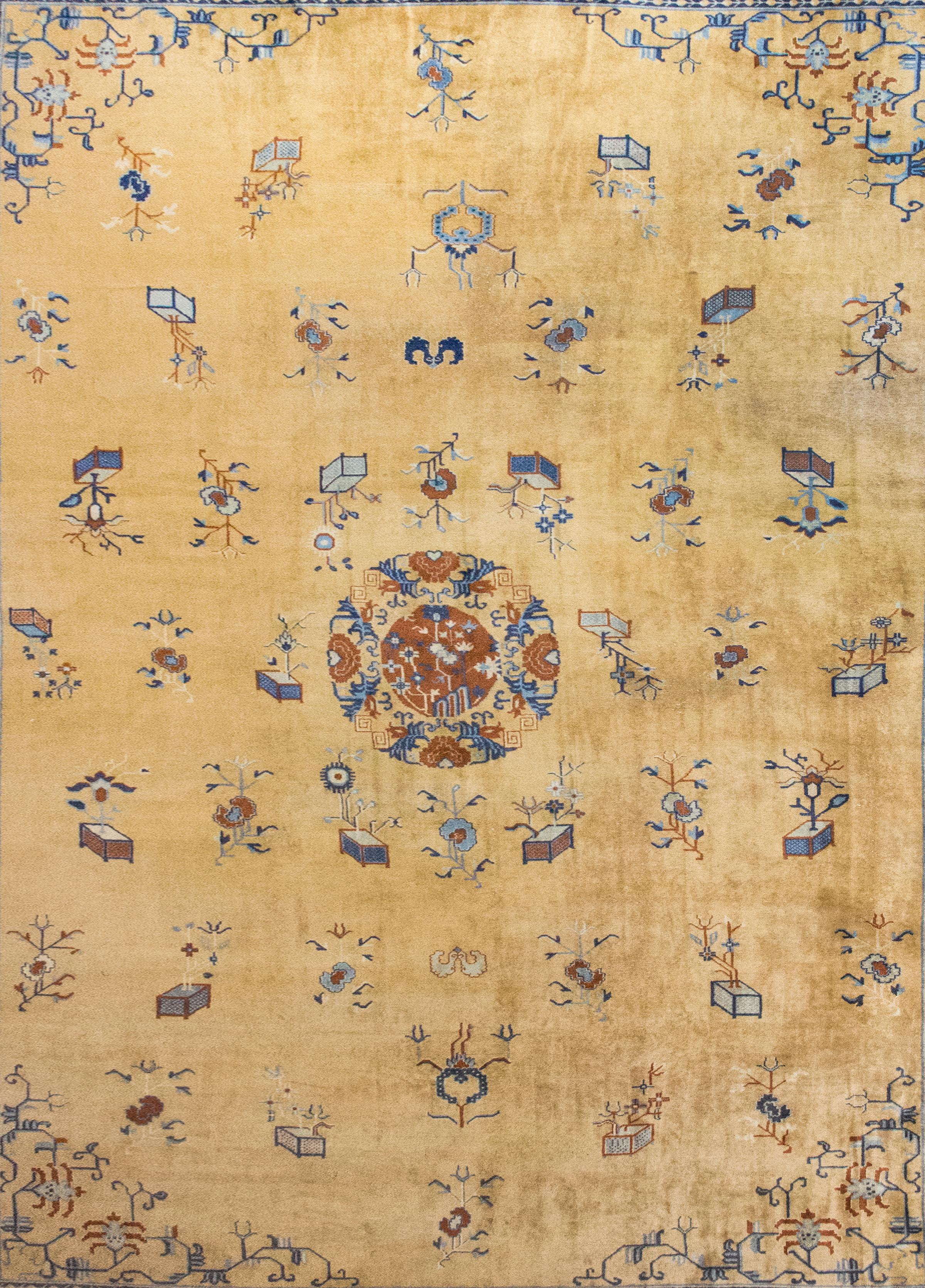 Early 20th Century Chinese Peking Rug For Sale 2