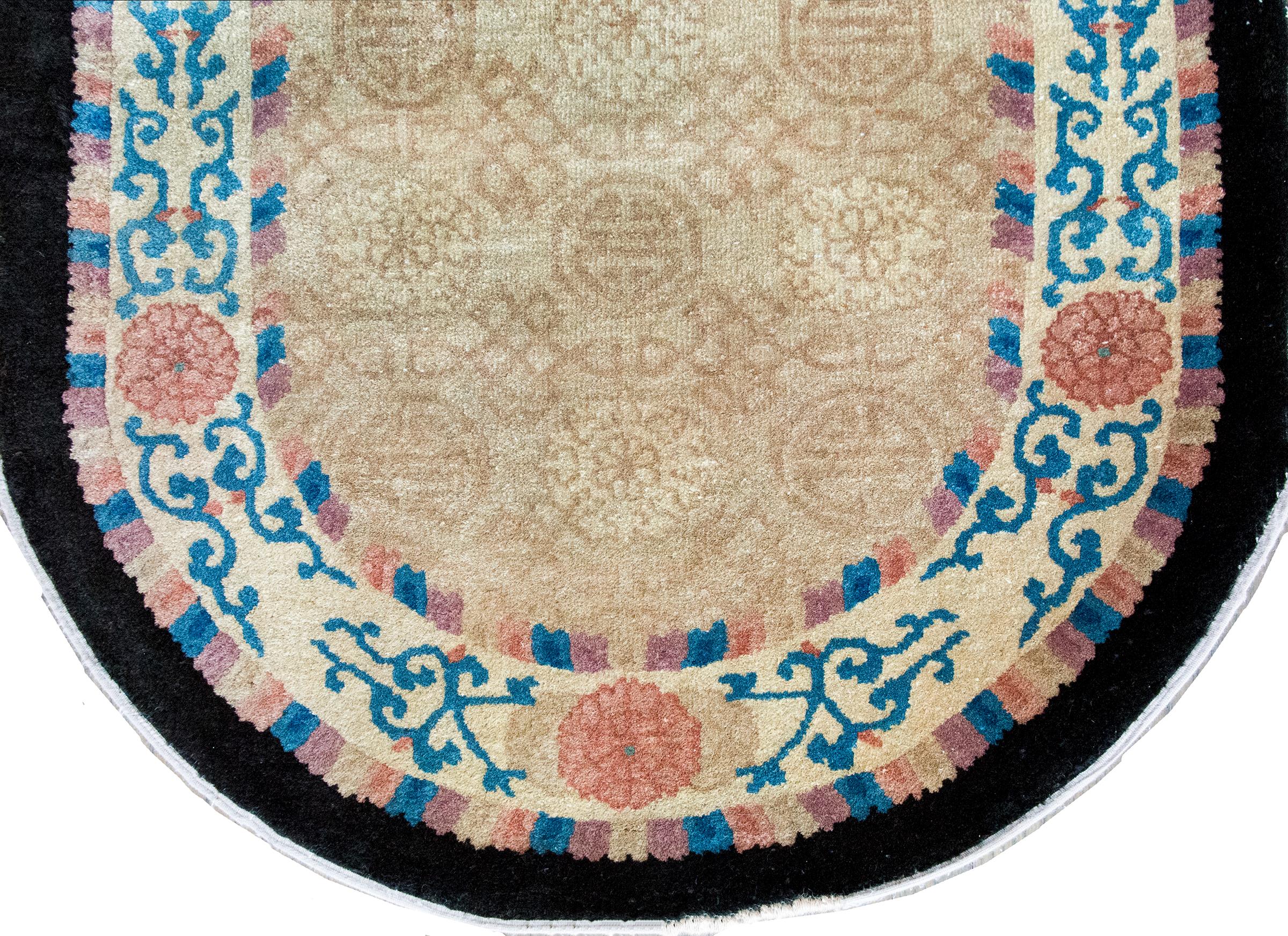 Early 20th Century Chinese Peking Rug For Sale 2