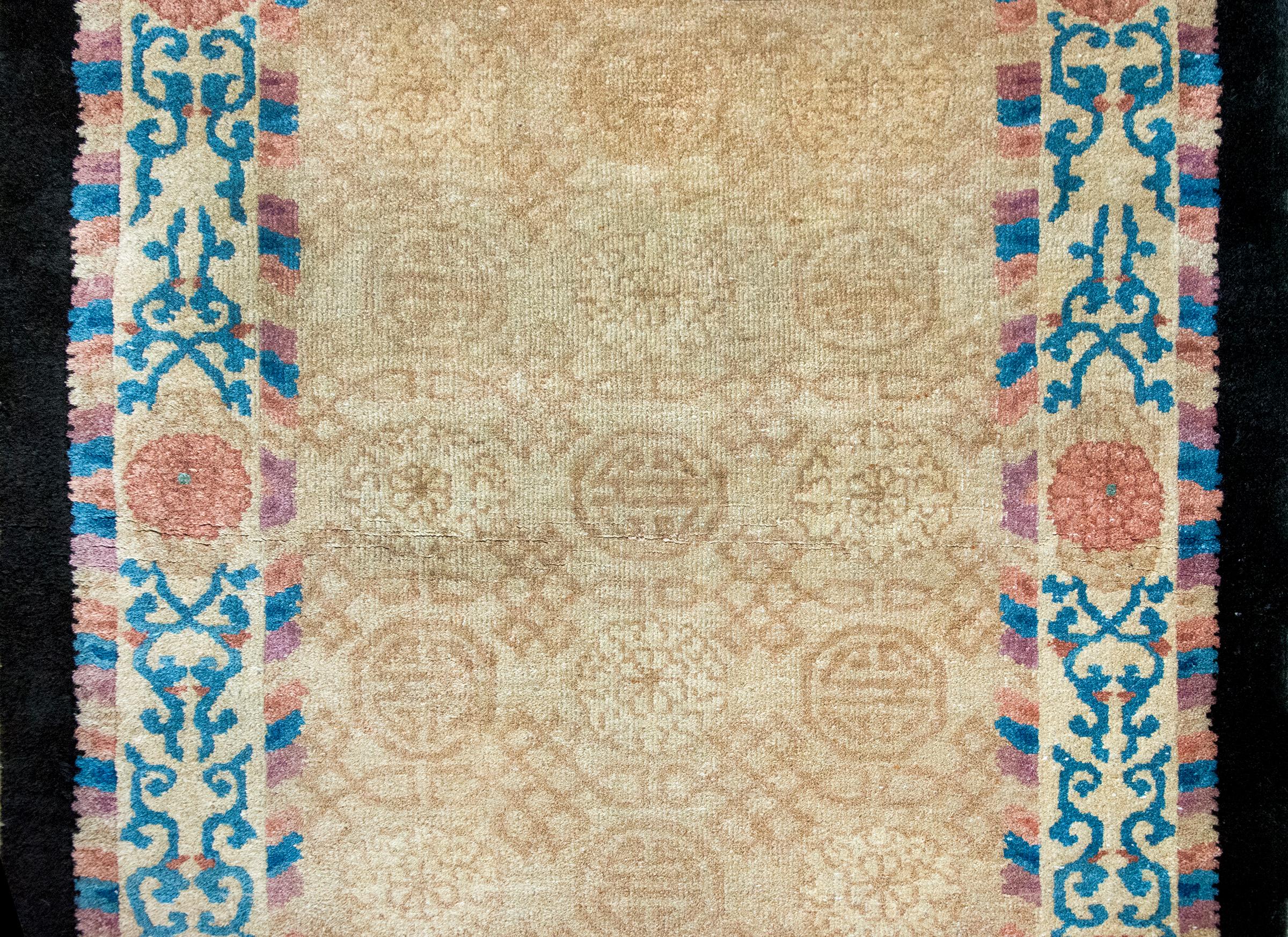 Early 20th Century Chinese Peking Rug For Sale 3