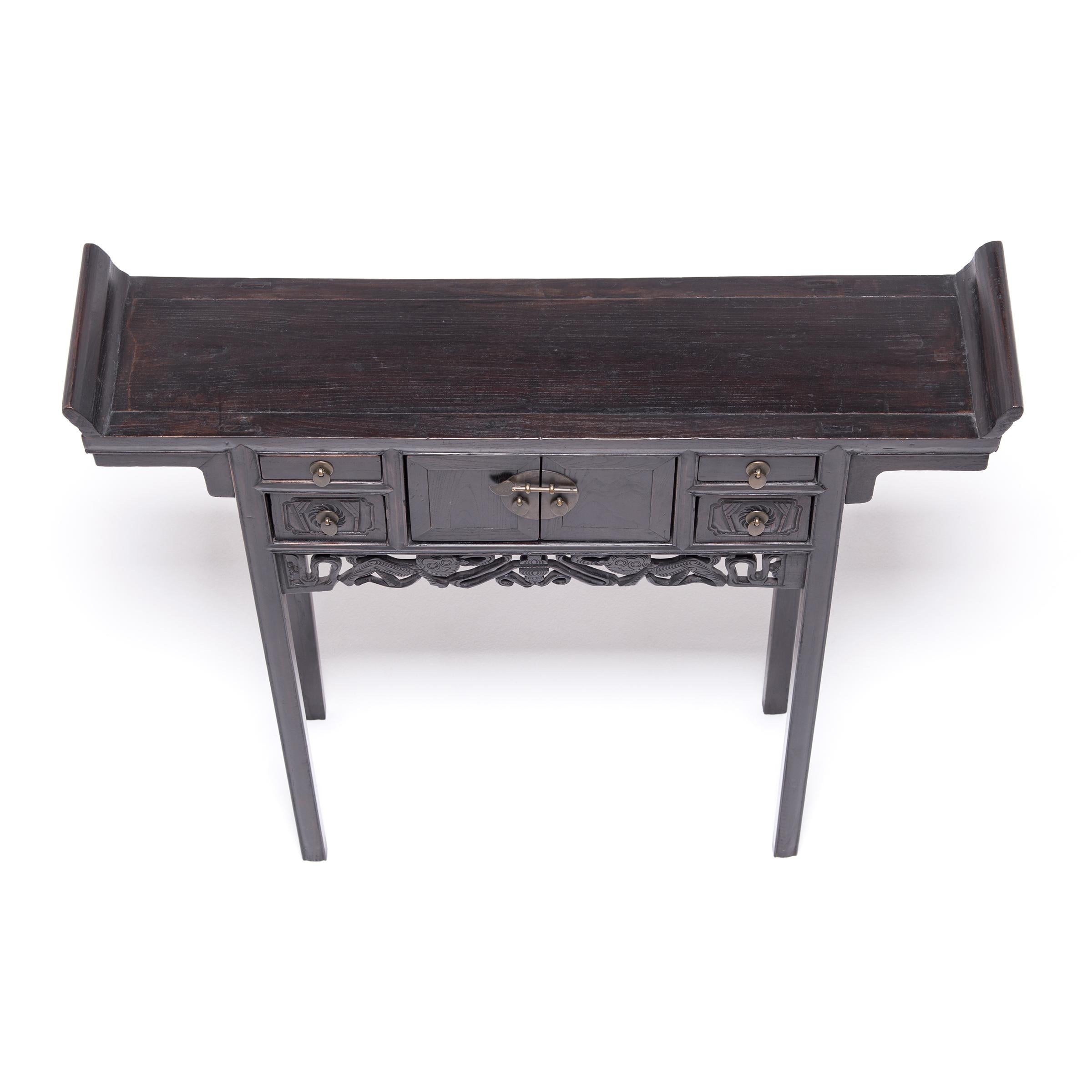 Early 20th Century Chinese Petite Altar Console Table 1