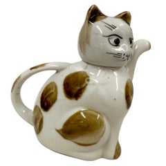 Early 20th Century Chinese Porcelain Cat Teapot with Marks on the bottom