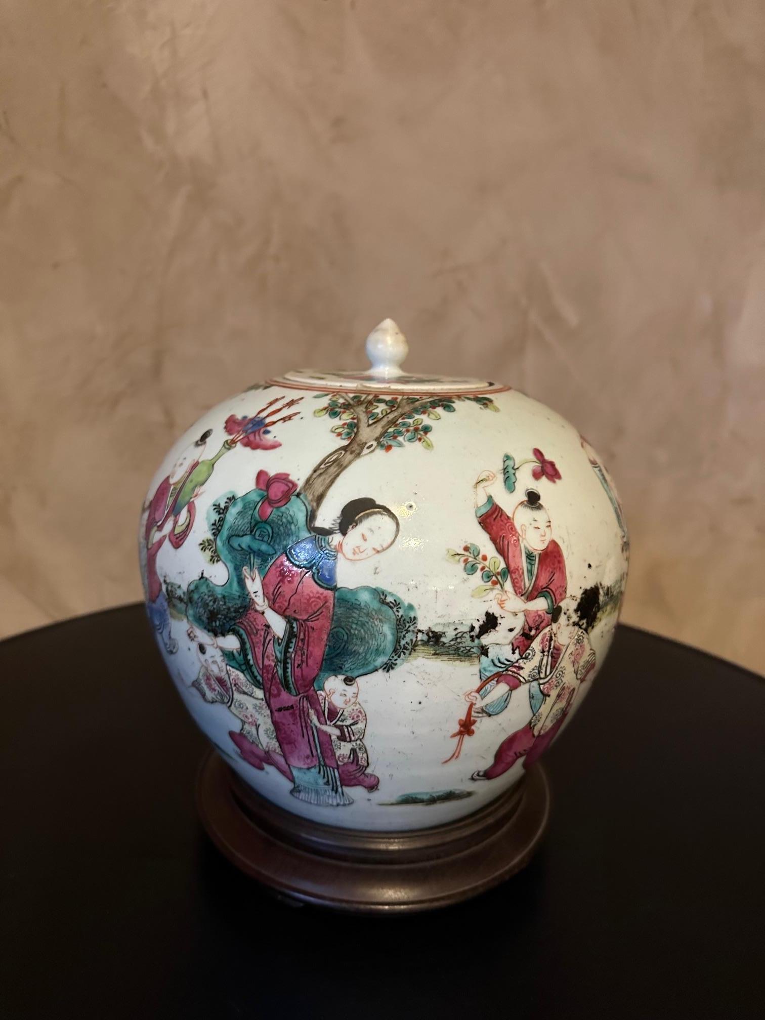 Early 20th century Chinese Porcelain Ginger Jar, 1900s 4