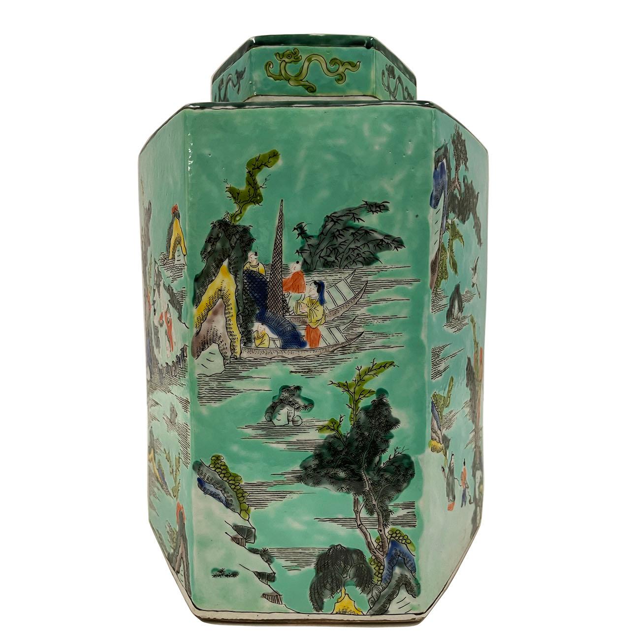 Dipinto a mano Vaso di porcellana cinese dei primi del Novecento con coperchio in vendita