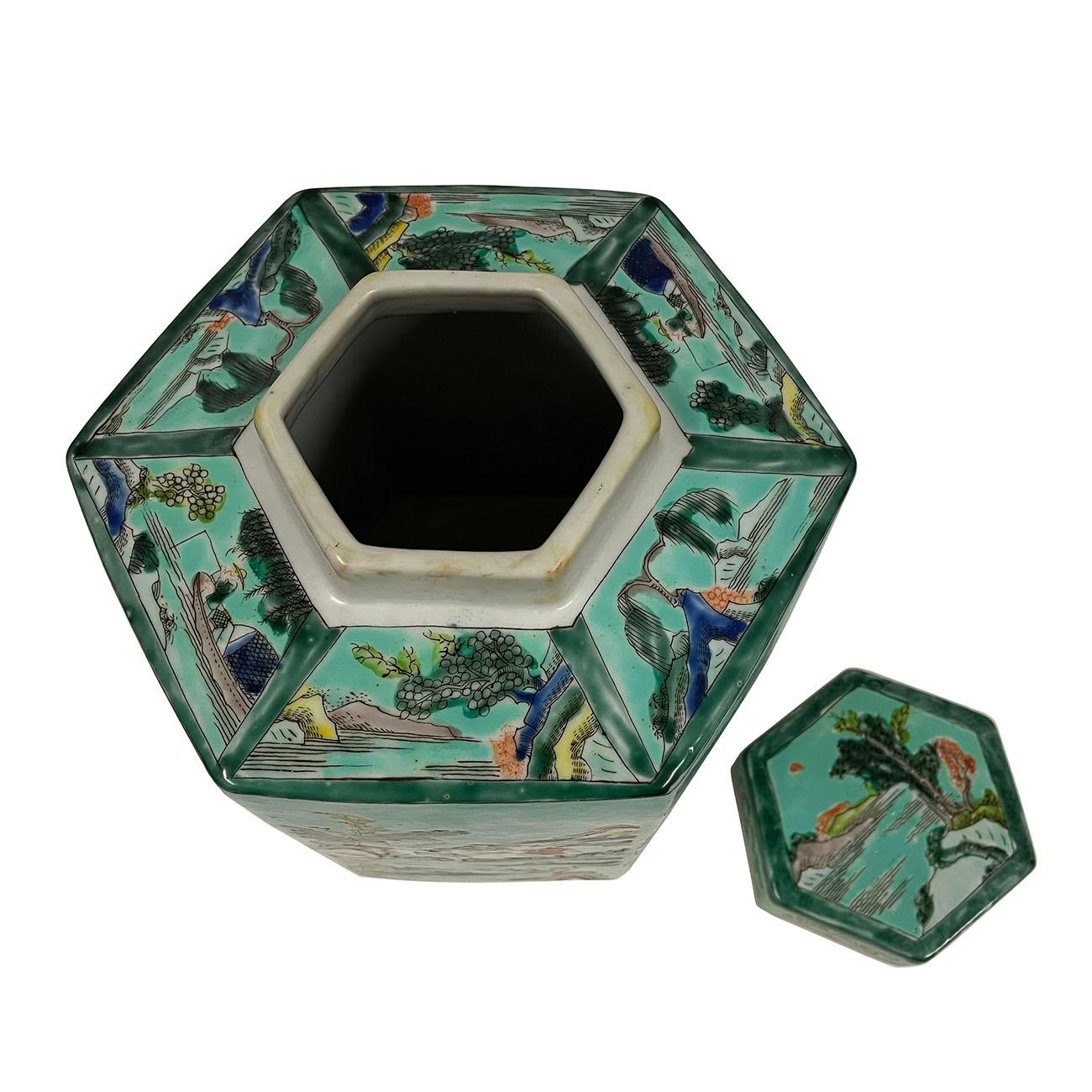 Vaso di porcellana cinese dei primi del Novecento con coperchio in vendita 1