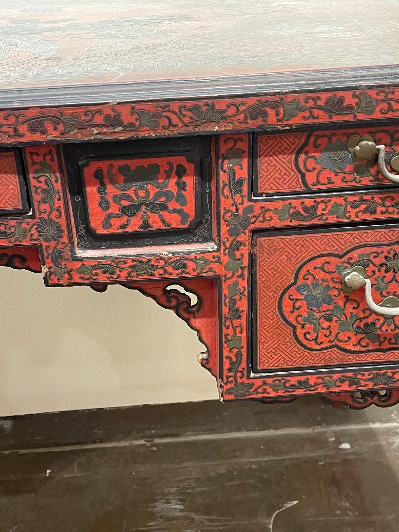 Early 20th Century Chinese Red and Black Lacquered Writing Desk 2