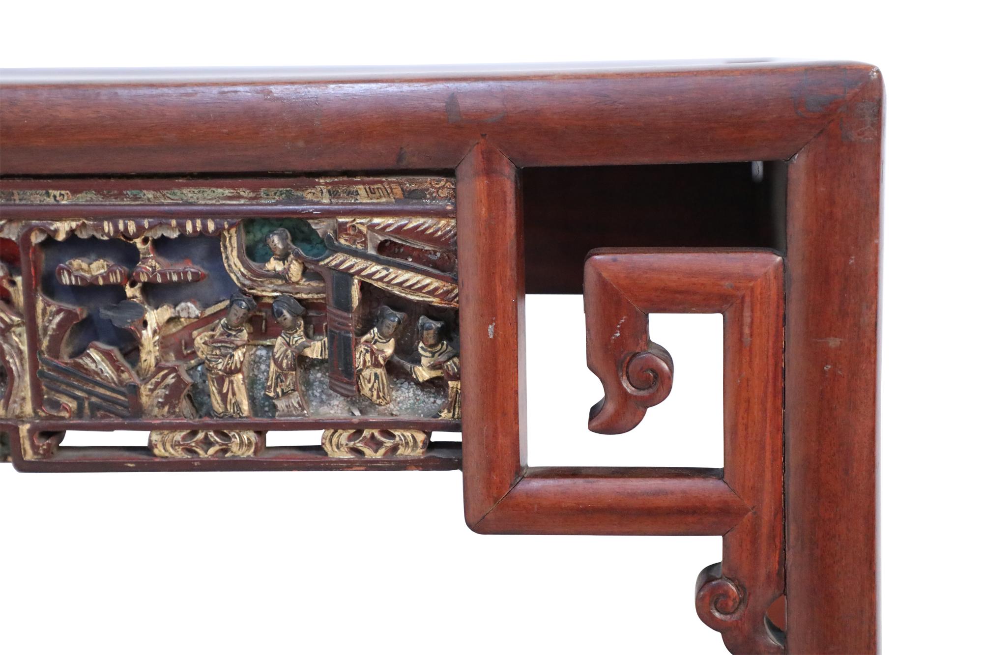 Chinesischer rot geschnitzter, geschnitzter Holzschrank aus dem frühen 20. Jahrhundert im Angebot 6