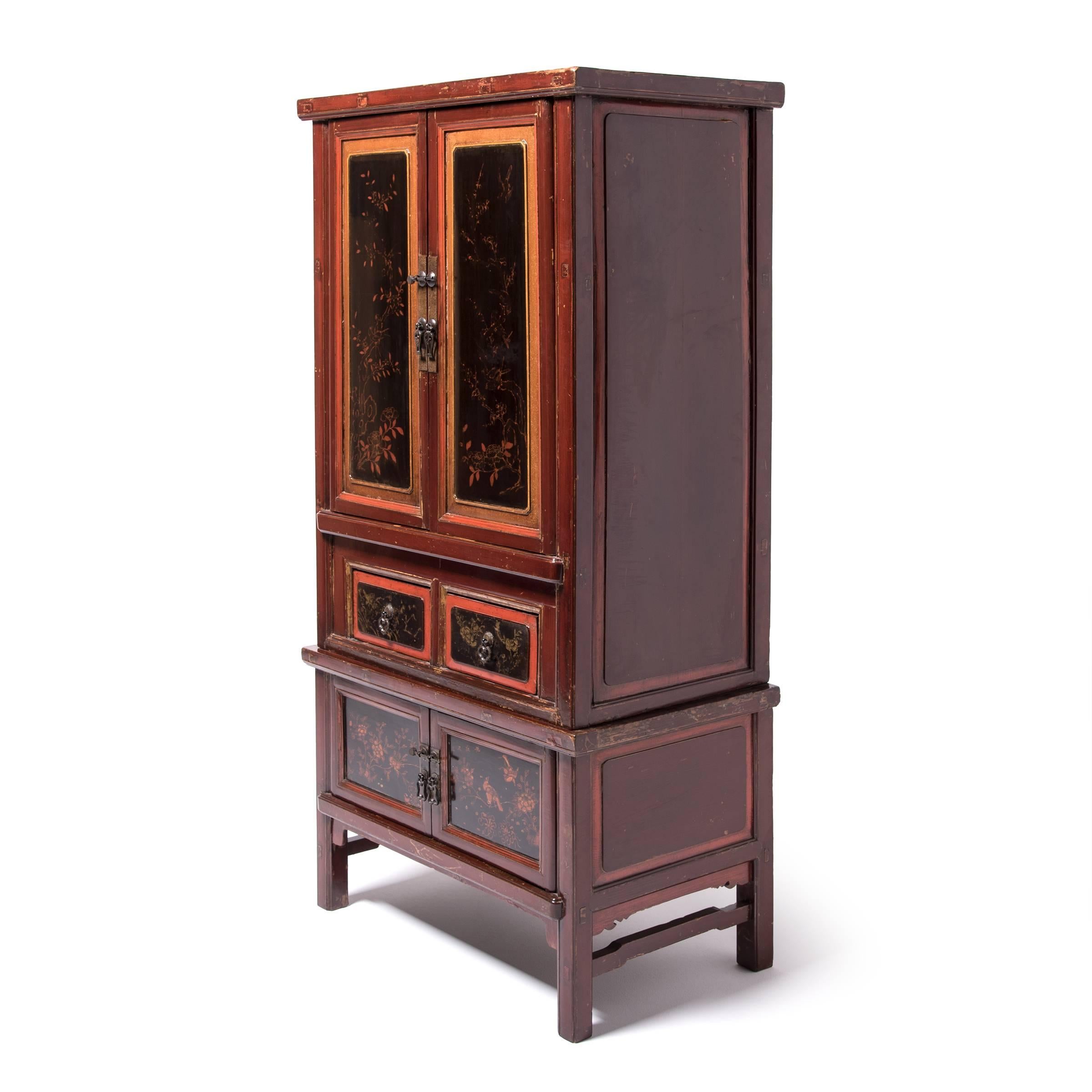 Qing Chinese Gilt Red Lacquer Cabinet, c. 1900