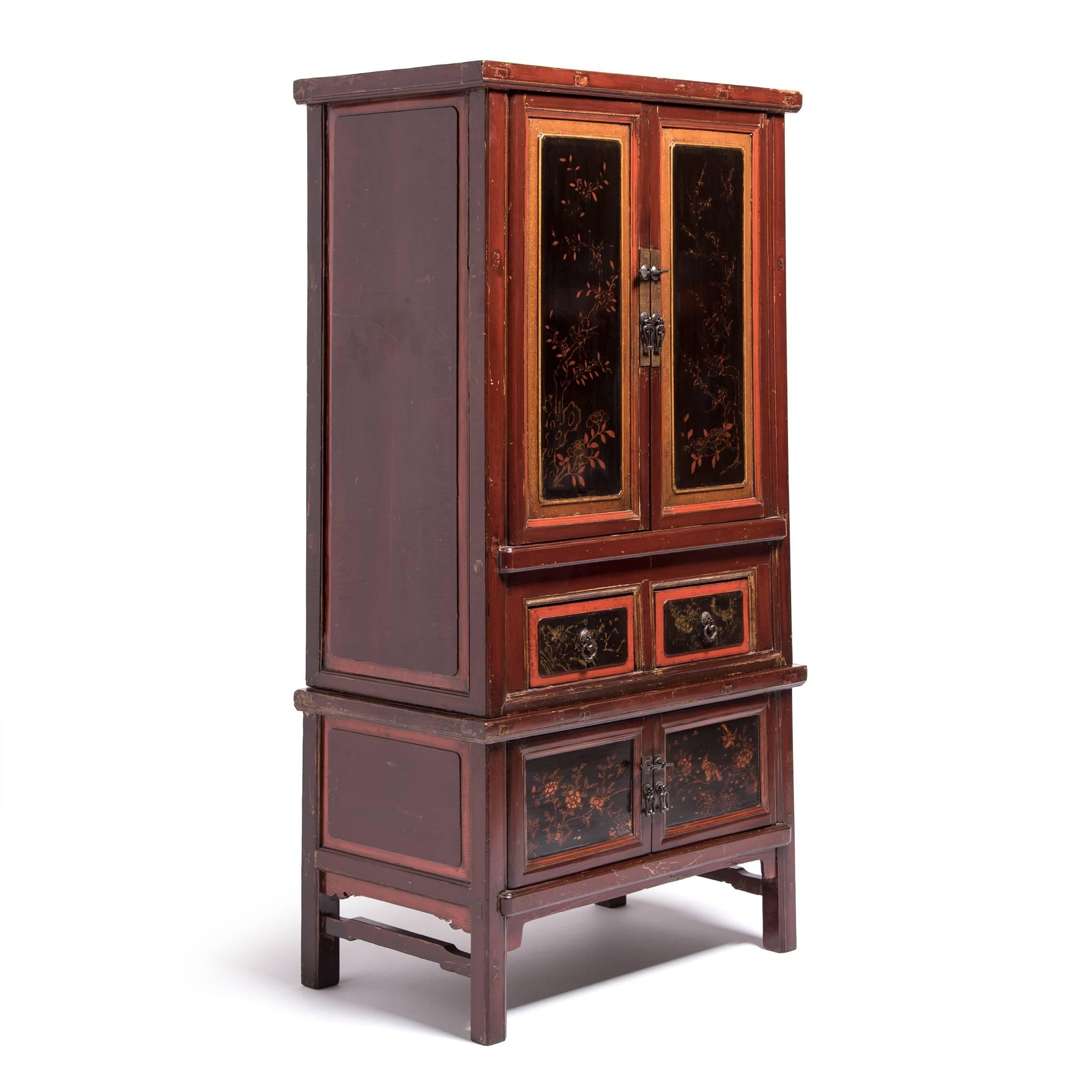 Chinese Gilt Red Lacquer Cabinet, c. 1900 In Good Condition In Chicago, IL