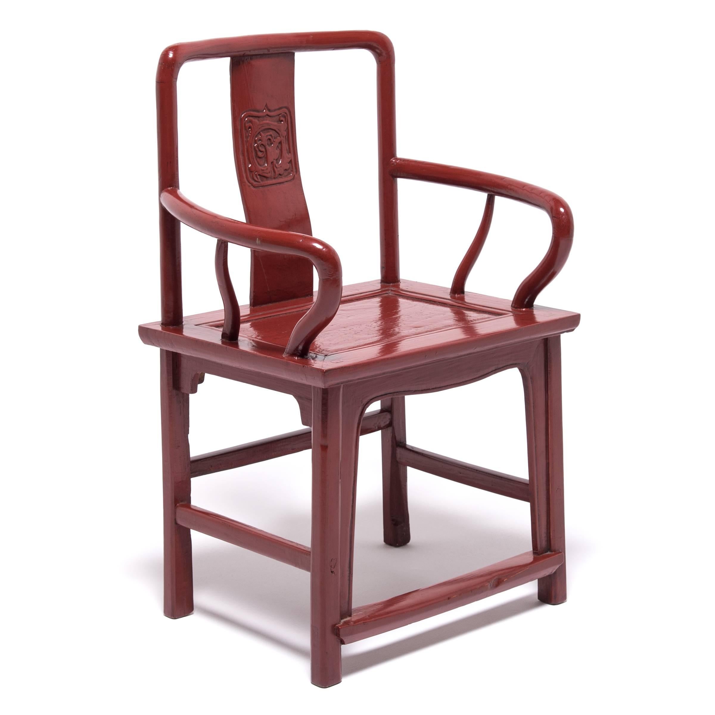 Chinese Red Lacquer Official's Chair, c. 1900 In Good Condition For Sale In Chicago, IL