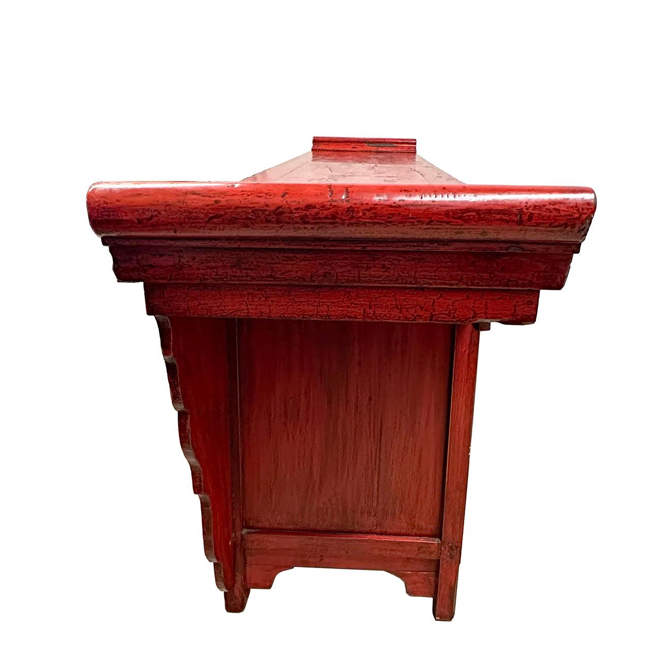 Early 20th Century Chinese Red Lacquered Altar Cabinet, Buffet Table, Sideboard For Sale 7
