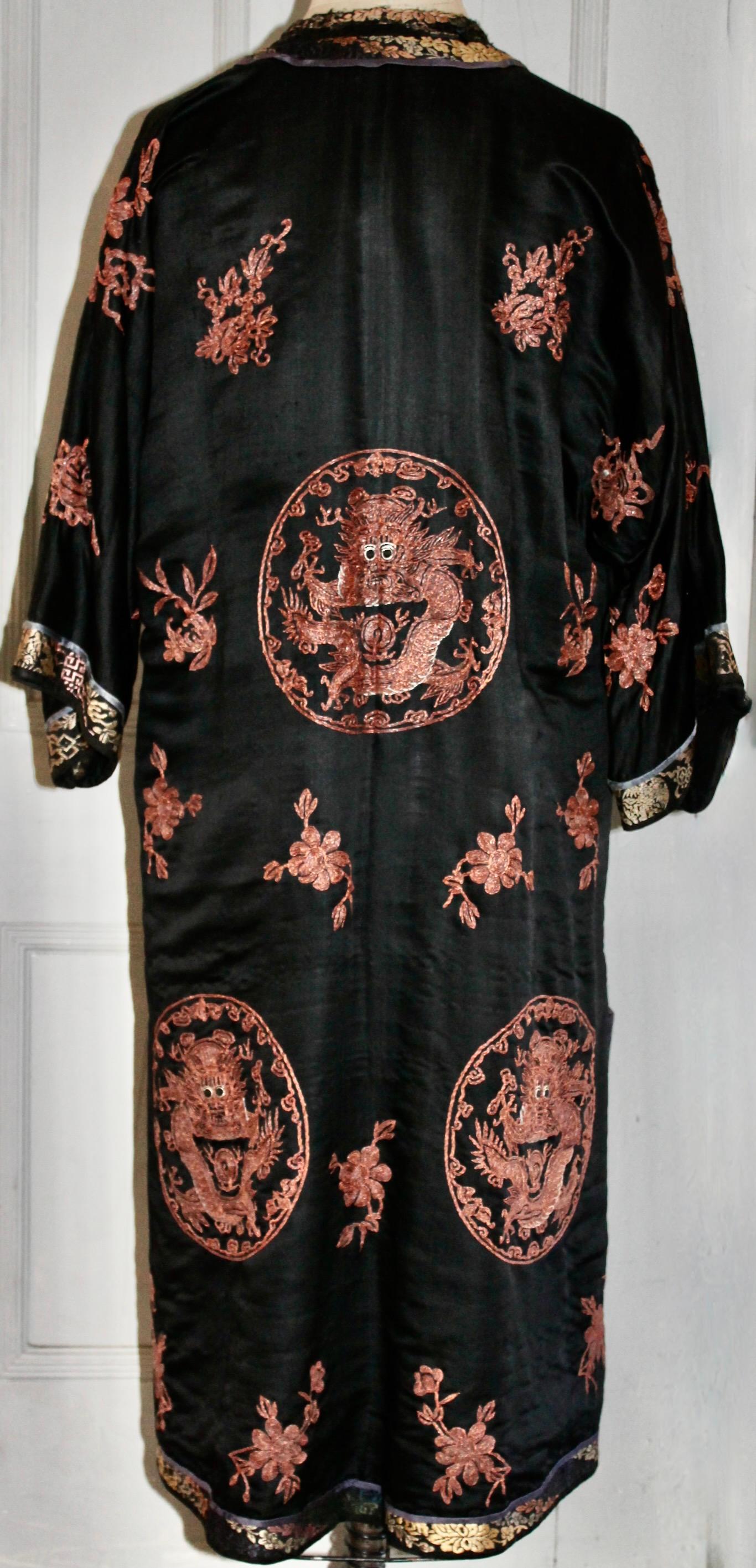 Early 20th Century Chinese Robe with Metallic Dragon Embroidery In Good Condition For Sale In Sharon, CT