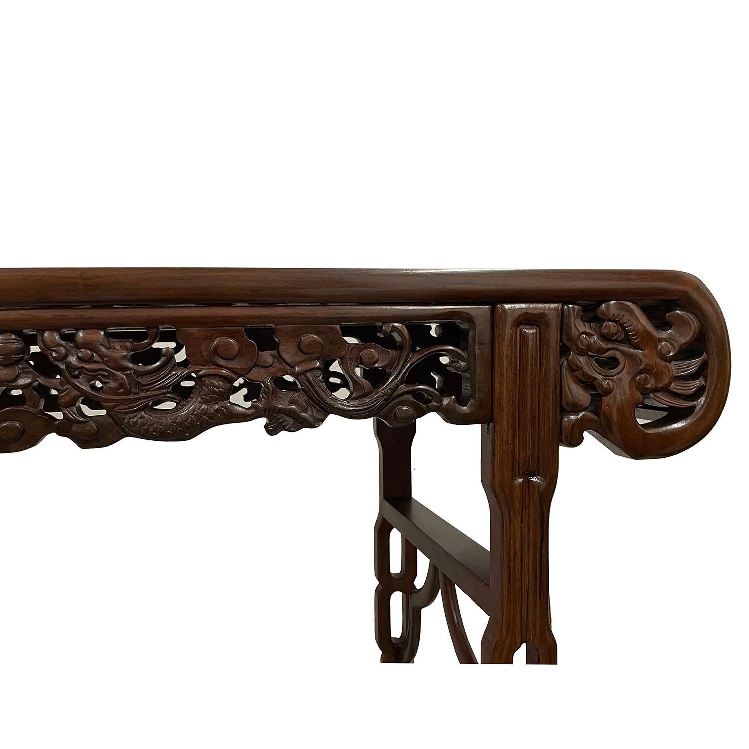Early 20th Century Chinese Rosewood Dragon Altar Table/Entry Console In Good Condition For Sale In Pomona, CA