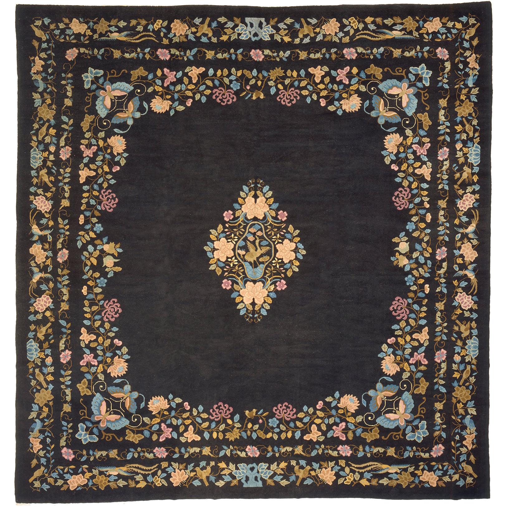 Early 20th Century Chinese Rug For Sale