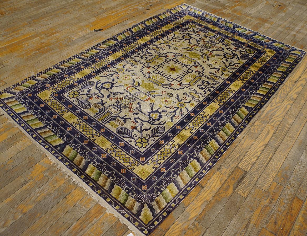 Early 20th Century Chinese Silk Rug ( 3'10'' x 6' - 117 x 183 ) 