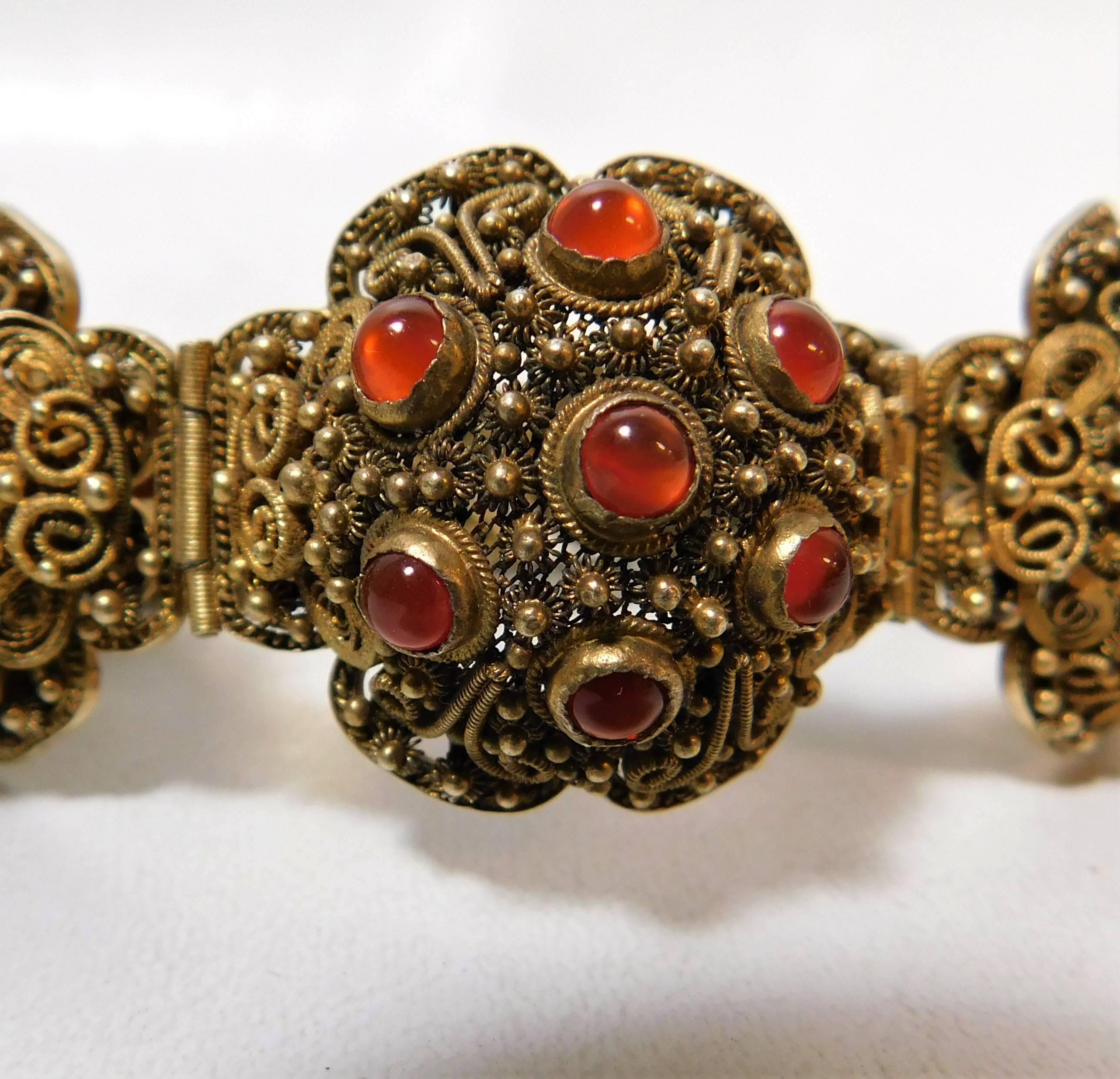 Early 20th Century Chinese Silver Gold Gilt Bracelet with 26 Carnelian Stones For Sale 2