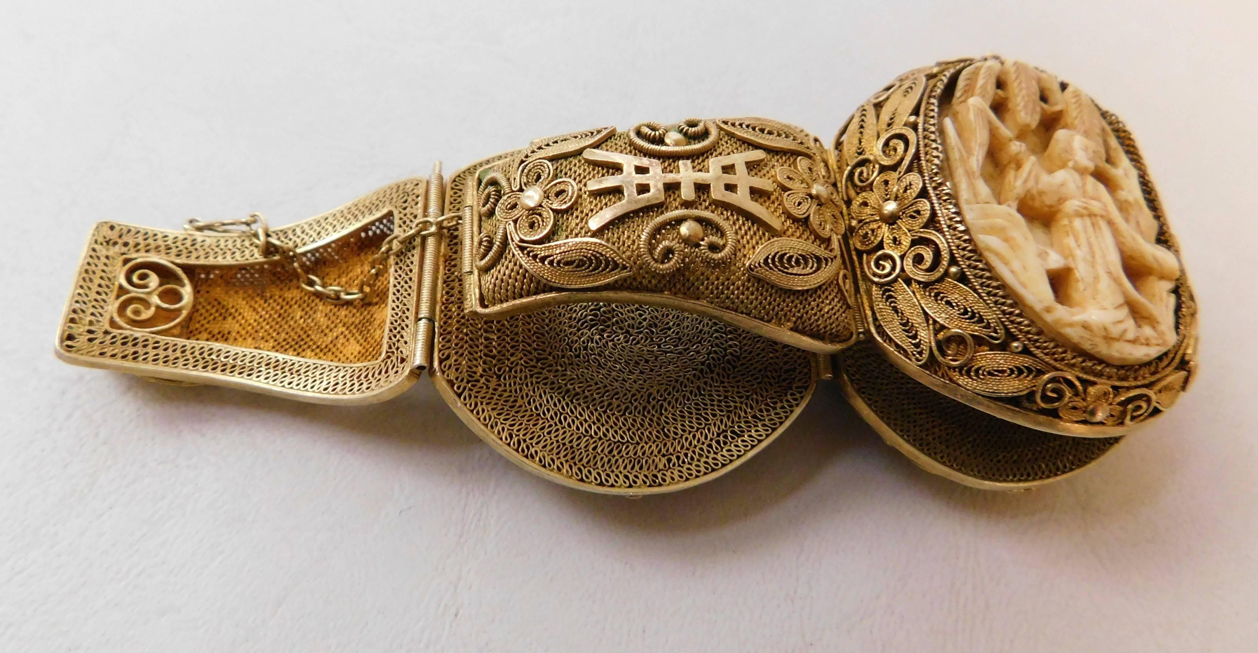 Early 20th Century Chinese Silver with Gold Gilding Bone Bracelet For Sale 6