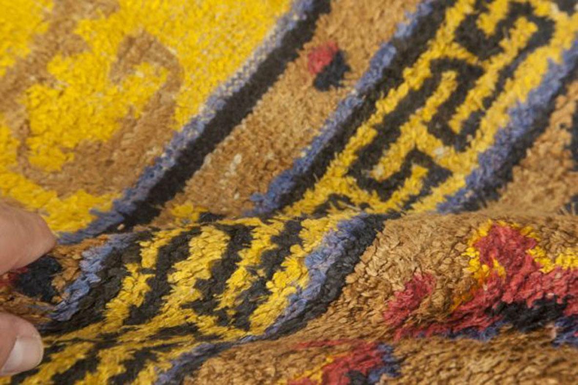 Early 20th century Chinese yellow handmade silk rug by Doris Leslie Blau
Size: 6'2