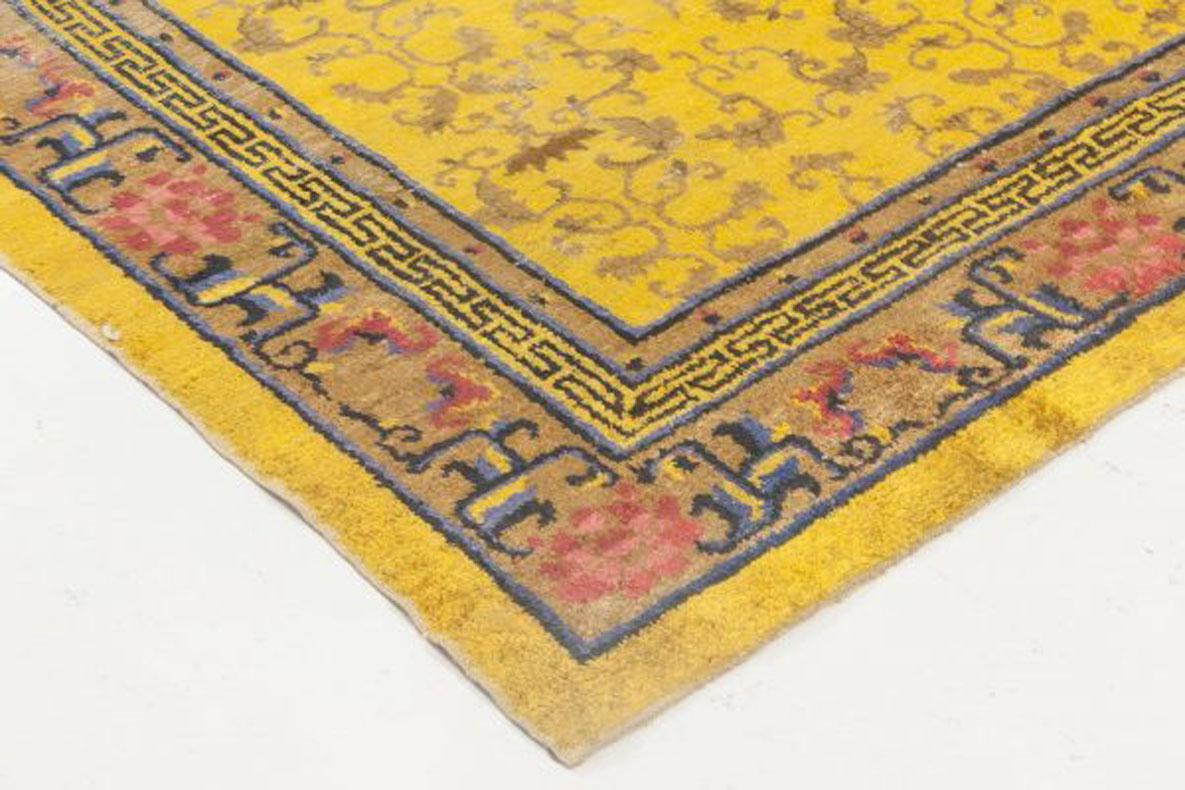 Doris Leslie Blau Collection Early 20th Century Chinese Yellow Handmade Silk Rug For Sale 3