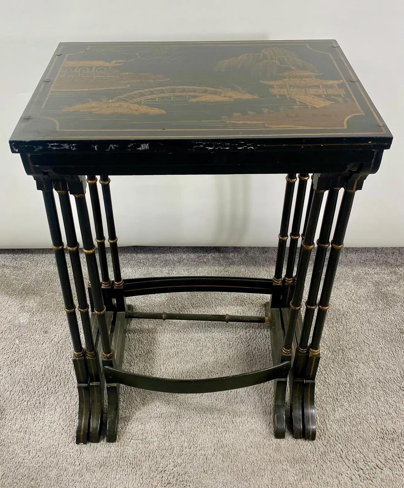 Early 20th Century Chinoiserie Black Lacquered Japanned Nesting Tables, Set of 3 In Fair Condition For Sale In Plainview, NY