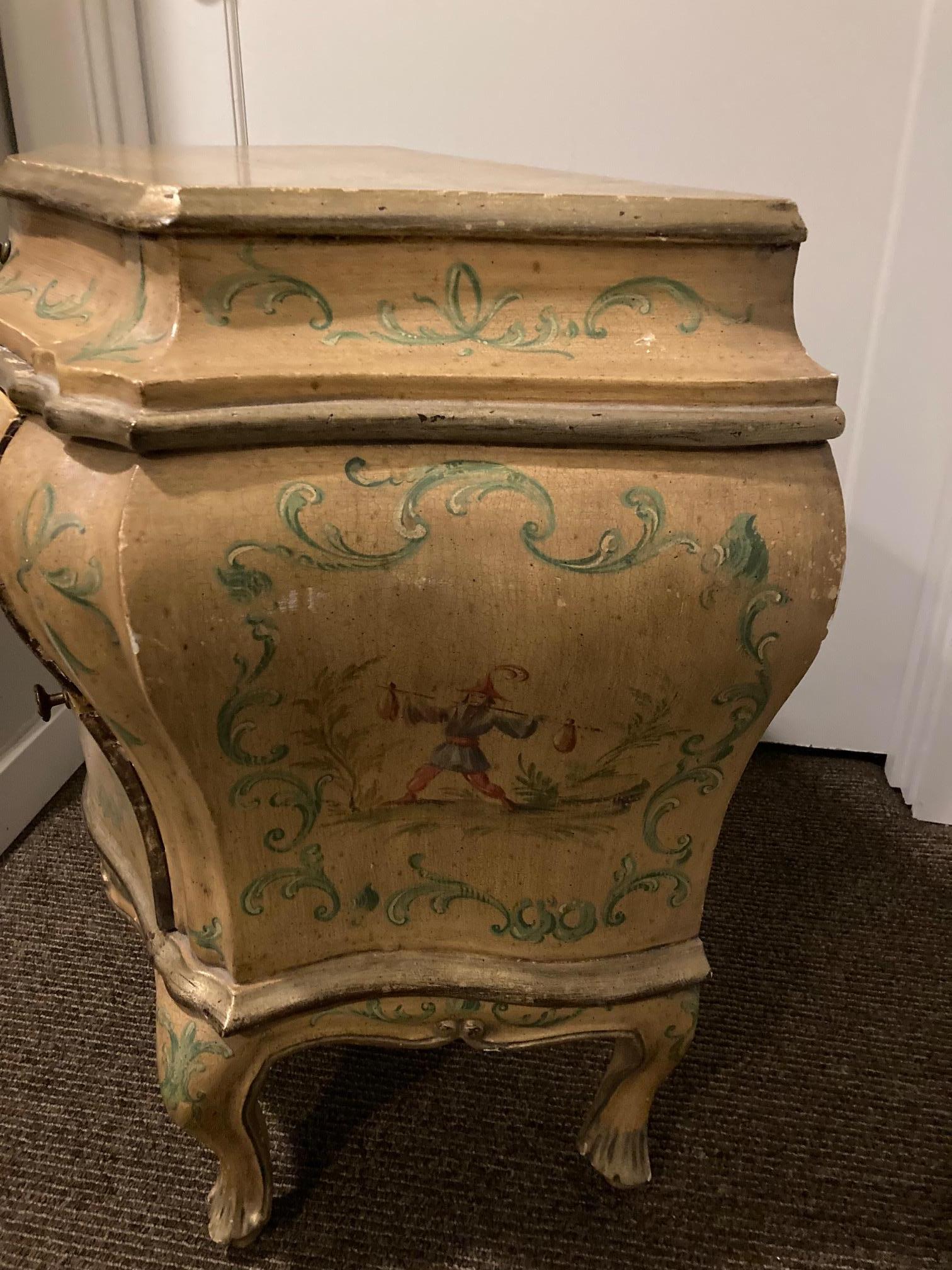 Italian Early 20th Century, Chinoiserie Decorated Pair of Side Commodes For Sale