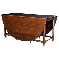 Early 20th century chippendale influenced mahogany gate leg table