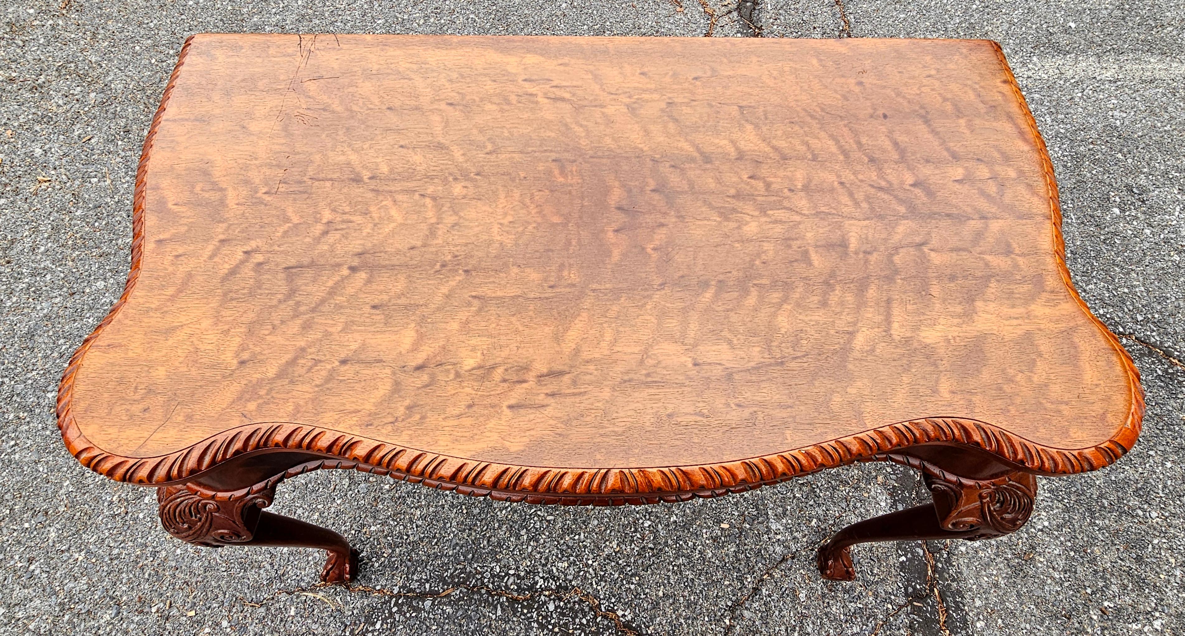 XIXe siècle Table à cartes console à plateau rabattable en acajou Chippendale du début du 20e siècle en vente