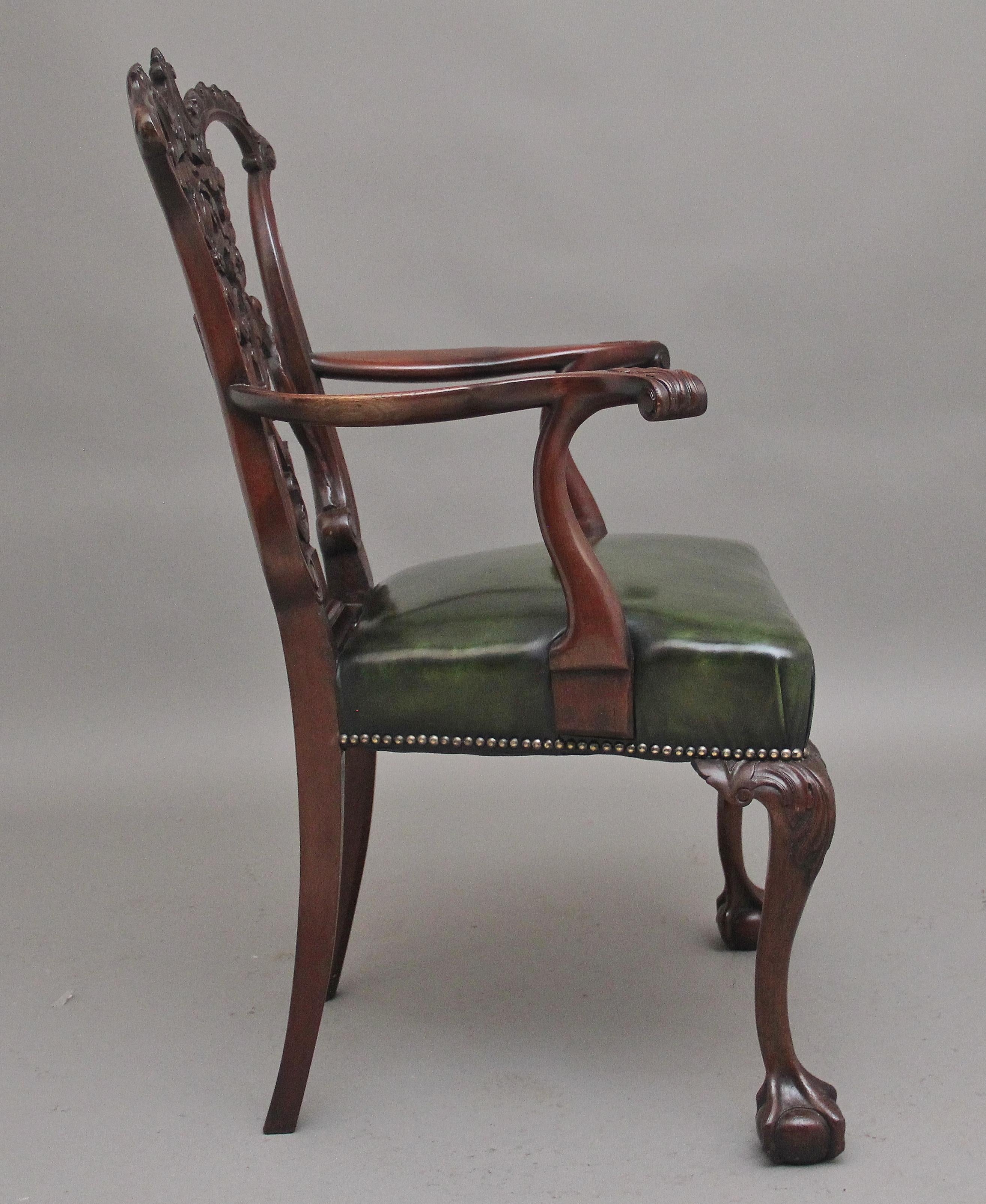 Early 20th Century Chippendale style armchair In Good Condition For Sale In Martlesham, GB