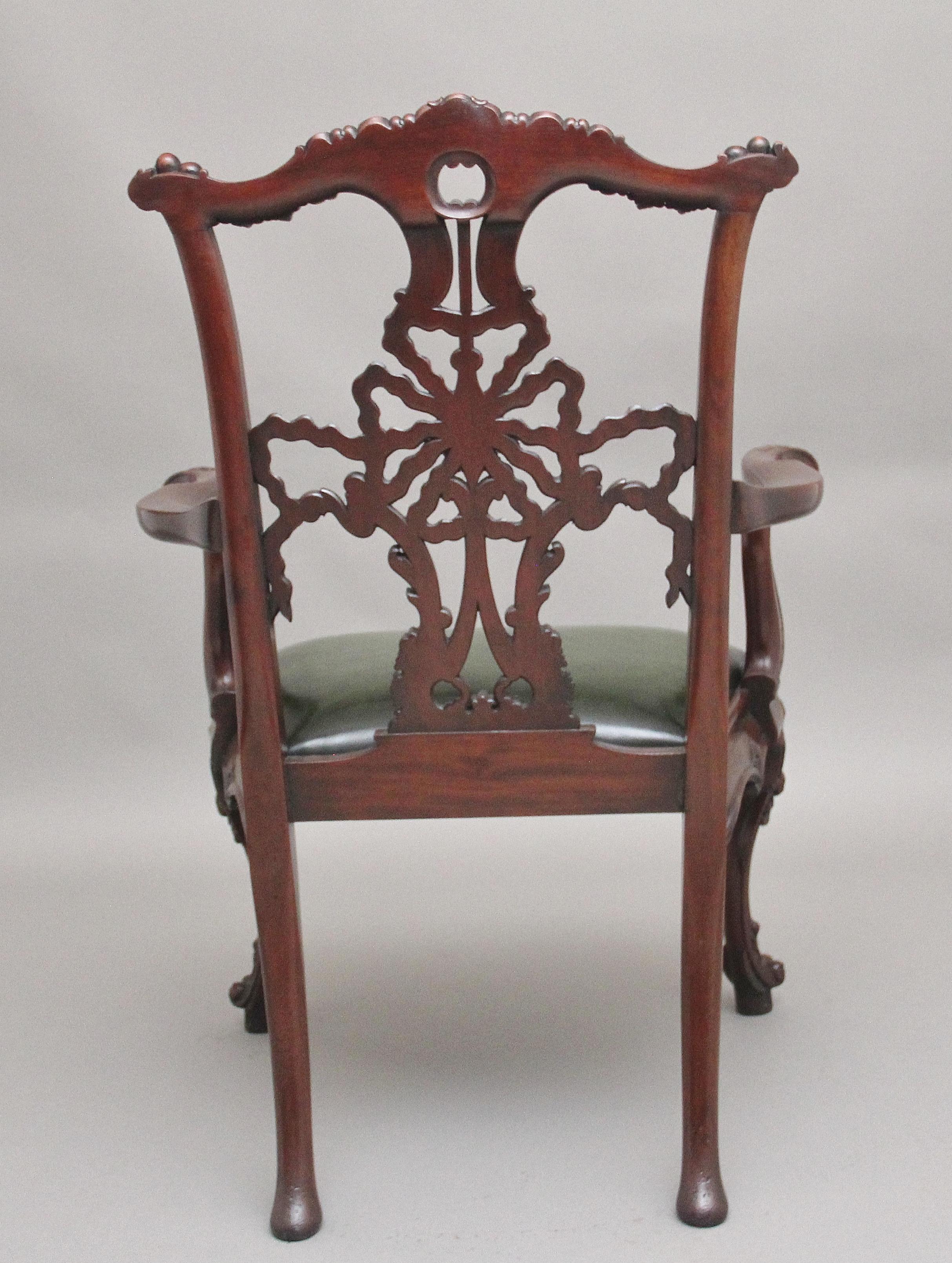 Early 20th Century Chippendale style armchair In Good Condition In Martlesham, GB