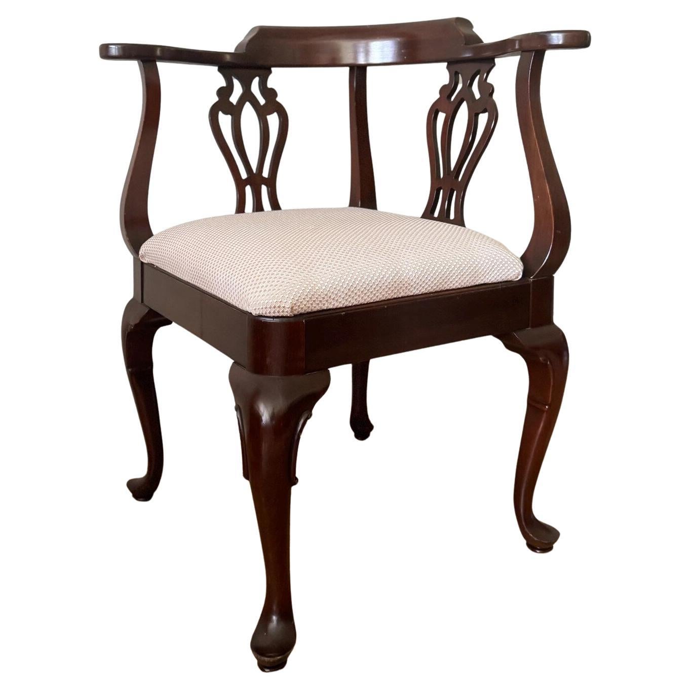 Early 20th Century Chippendale Style Carved Walnut Corner Chair With Carved Back