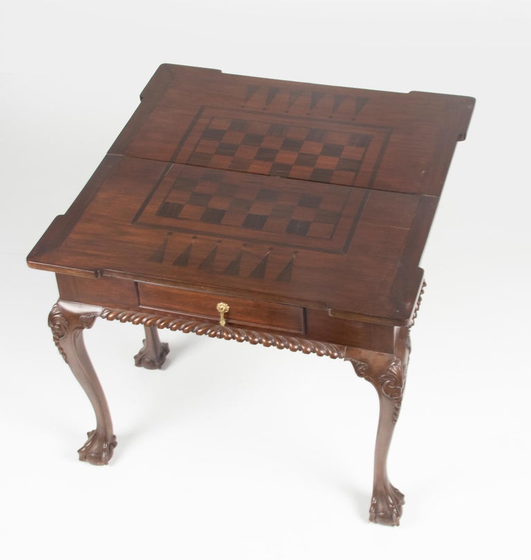 Hand-Carved Early 20th Century Chippendale Style Flip Chess Table For Sale