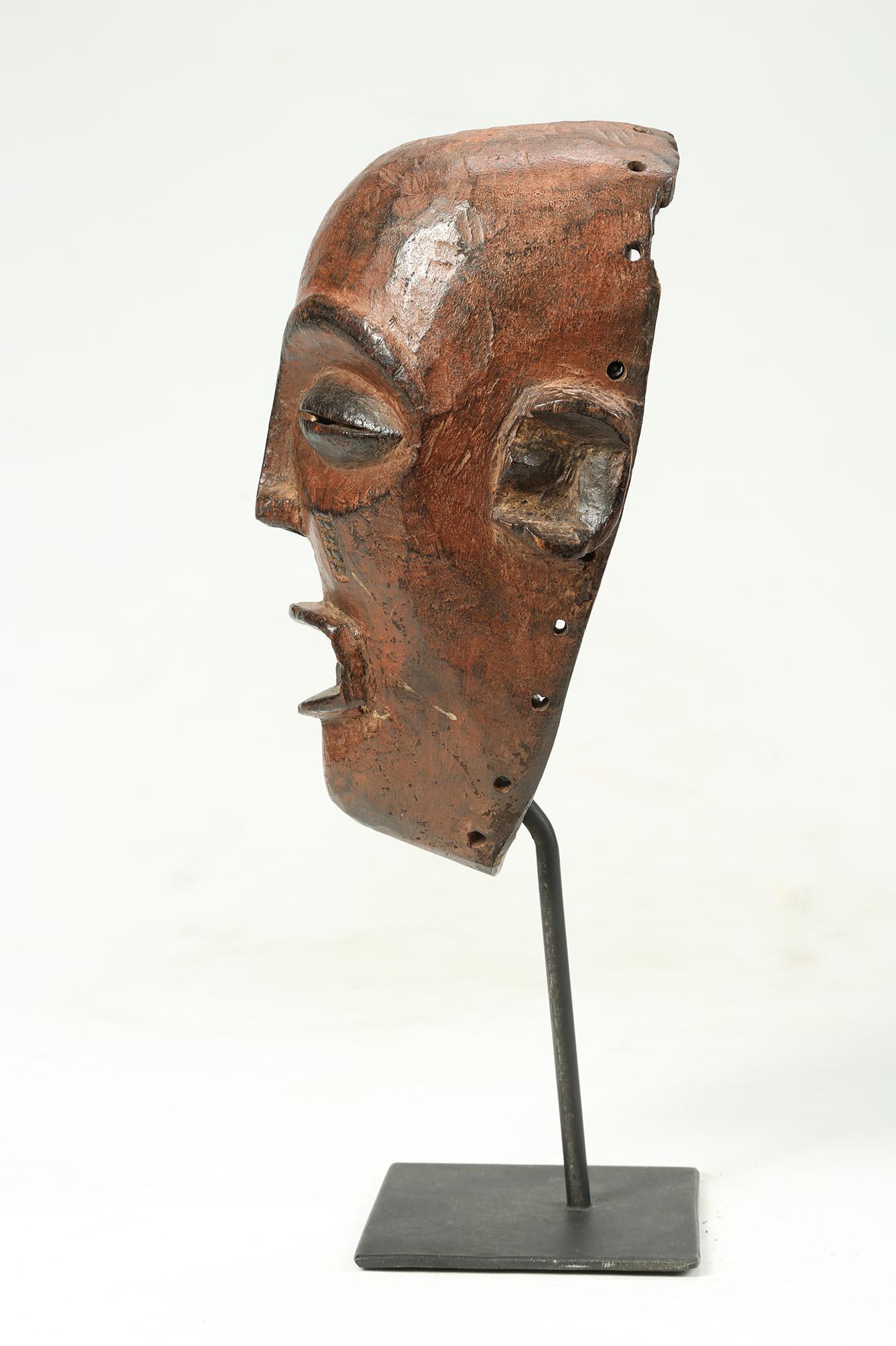 Hand-Carved Early 20th Century Chokwe Wood Mask, Strong Features on Custom Base, Congo For Sale
