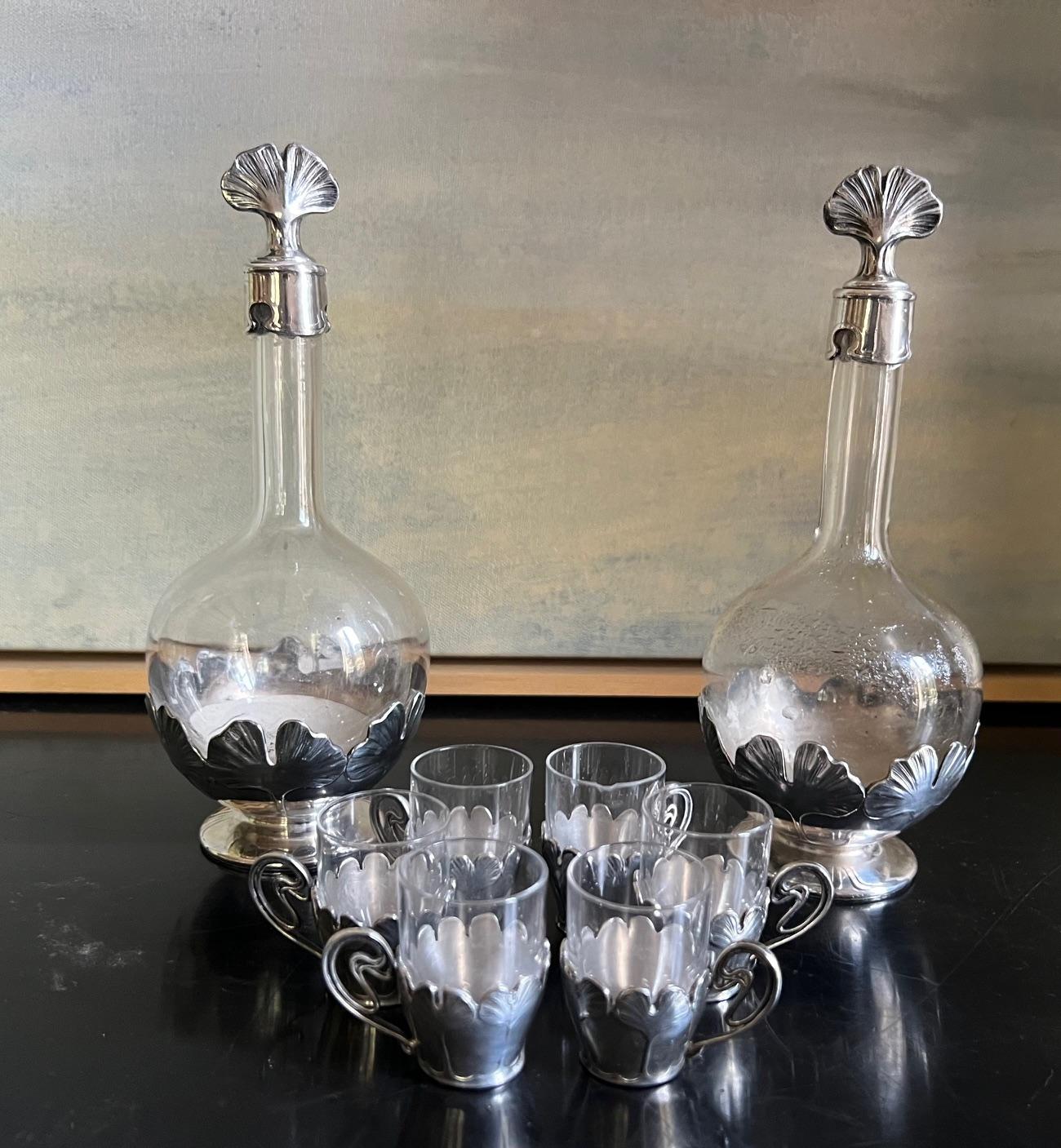 Early 20th Century Christofle Art Nouveau Decanter and Glass Set of 8 In Good Condition For Sale In Ross, CA