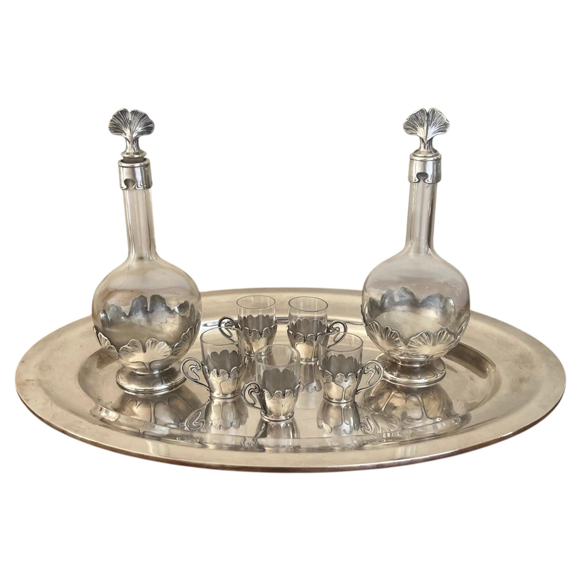 Juego de decantador y copa de estilo Art Nouveau de Christofle de principios del siglo XX, presentado en una bandeja