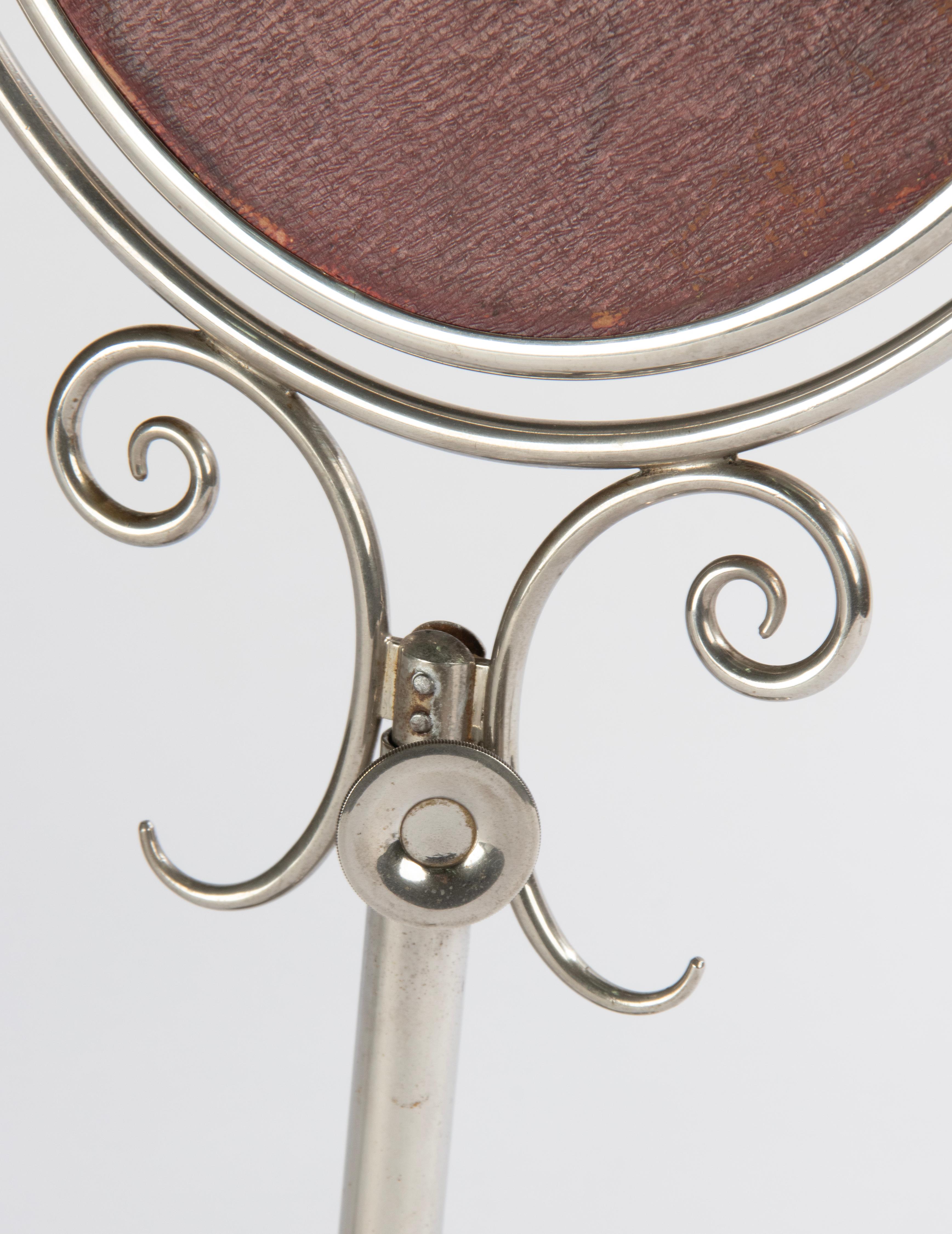 Début du 20ème siècle Table vanité miroir chromé Chandeliers en vente 8