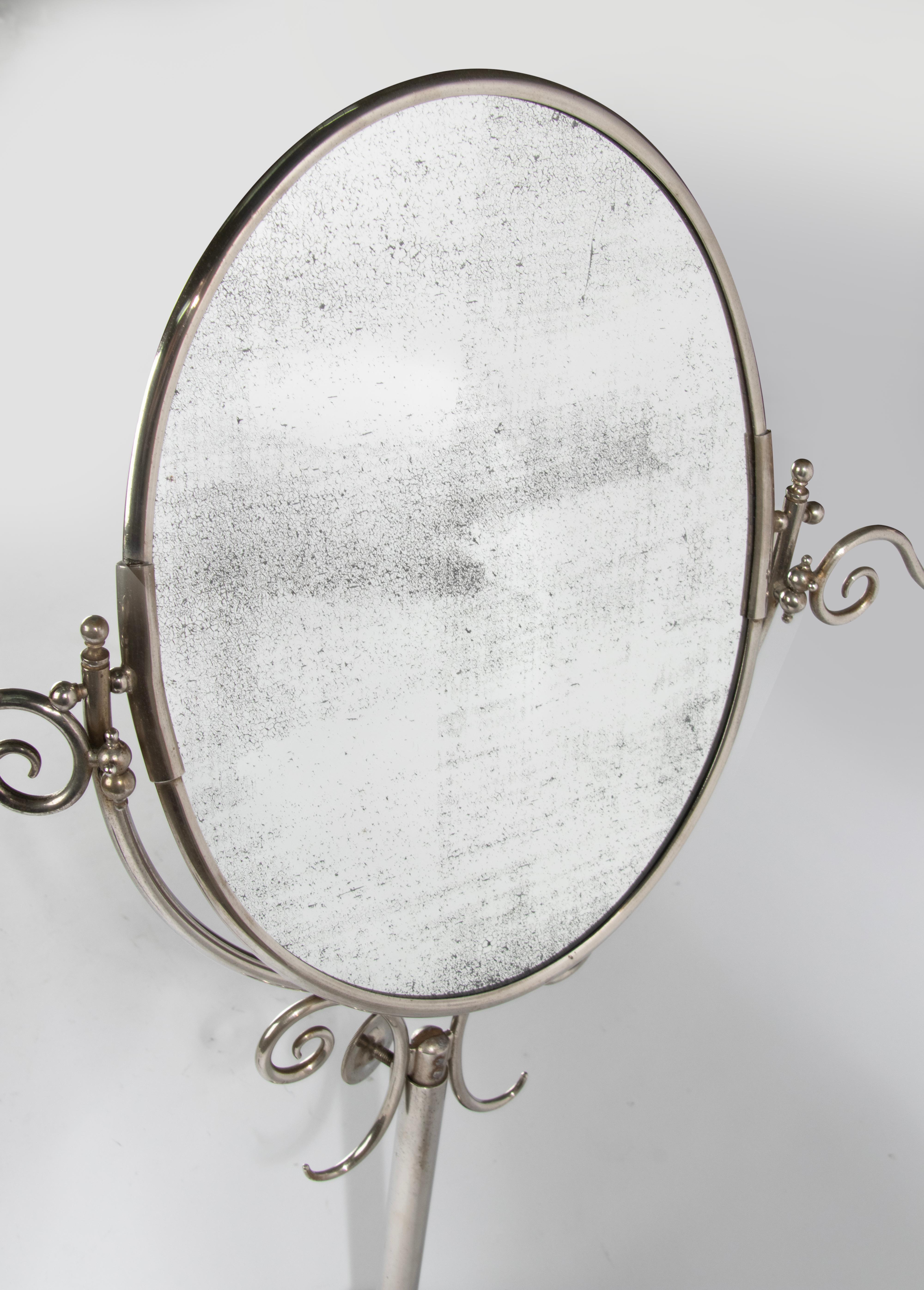 Début du 20ème siècle Table vanité miroir chromé Chandeliers en vente 2