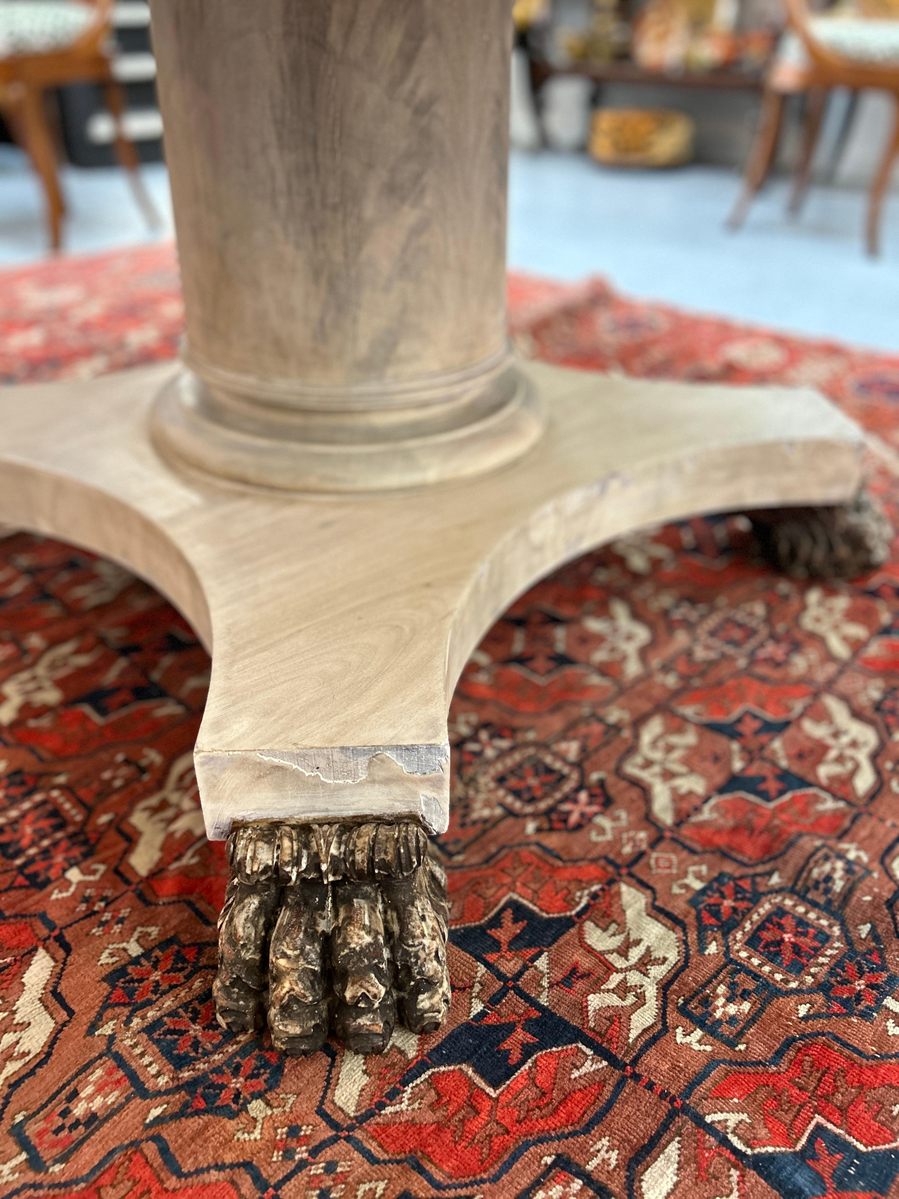 Early 20th Century Classical American Center table  For Sale 5