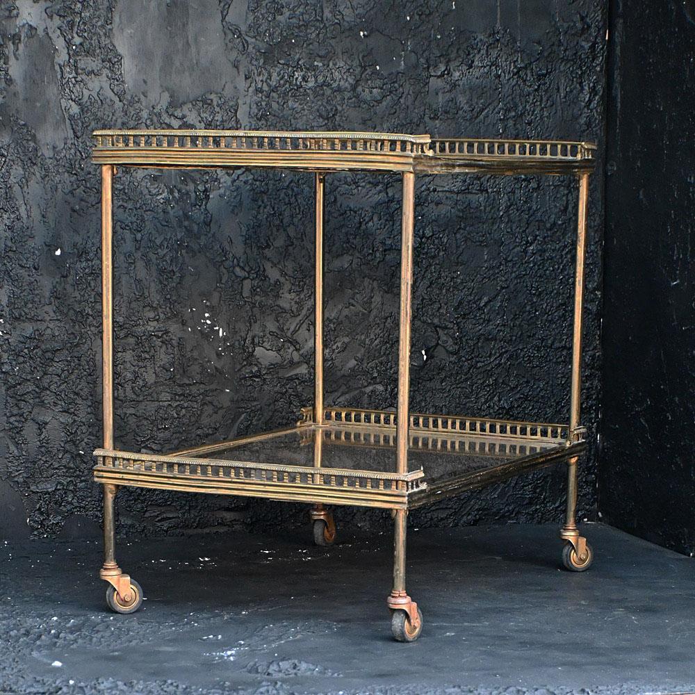 Early 20th century classical Maison Bagues drinks trolley In Fair Condition For Sale In London, GB