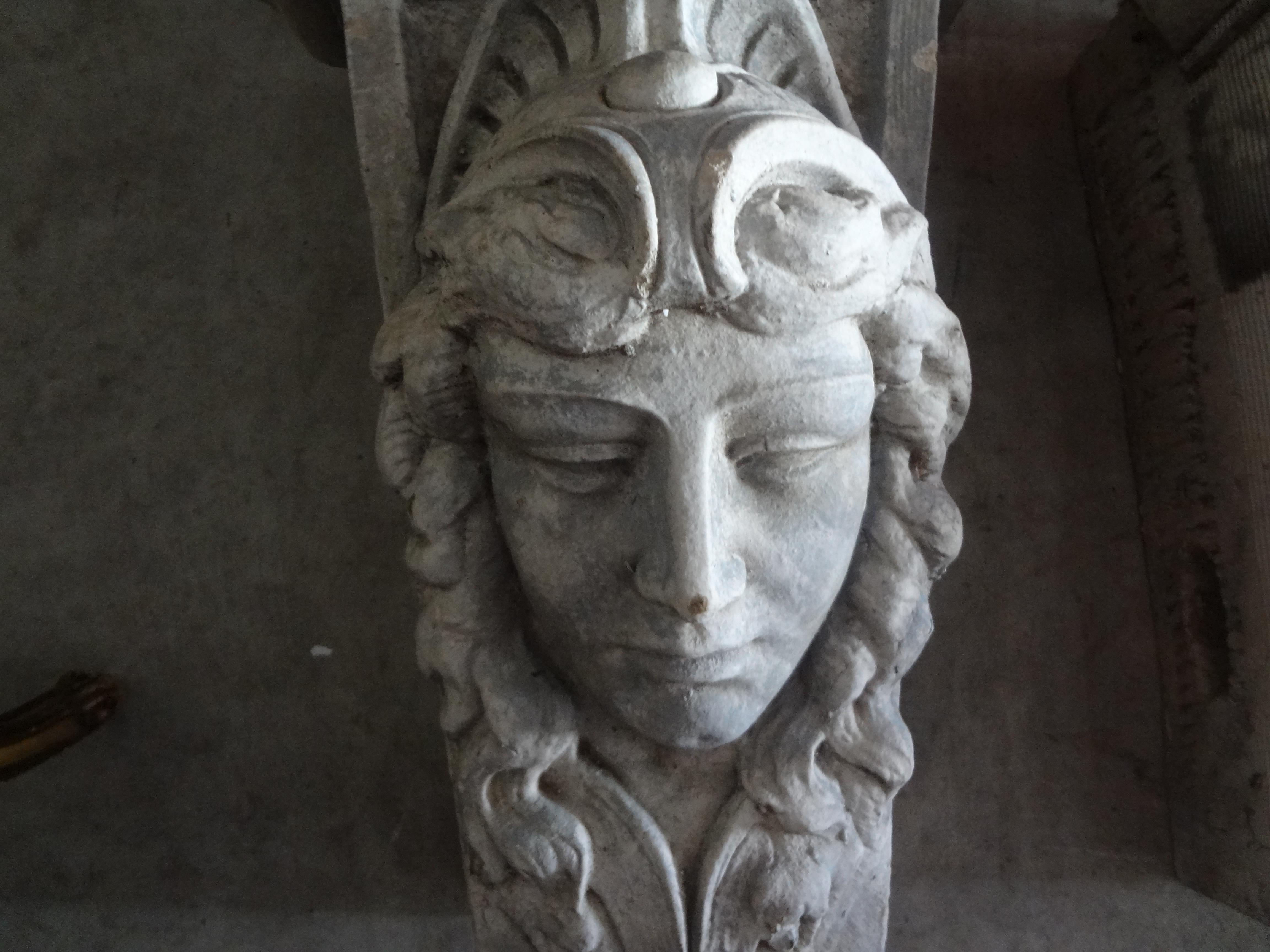 Classical Roman Pair of Early 20th Century Classical Style Architectural Wall Corbels