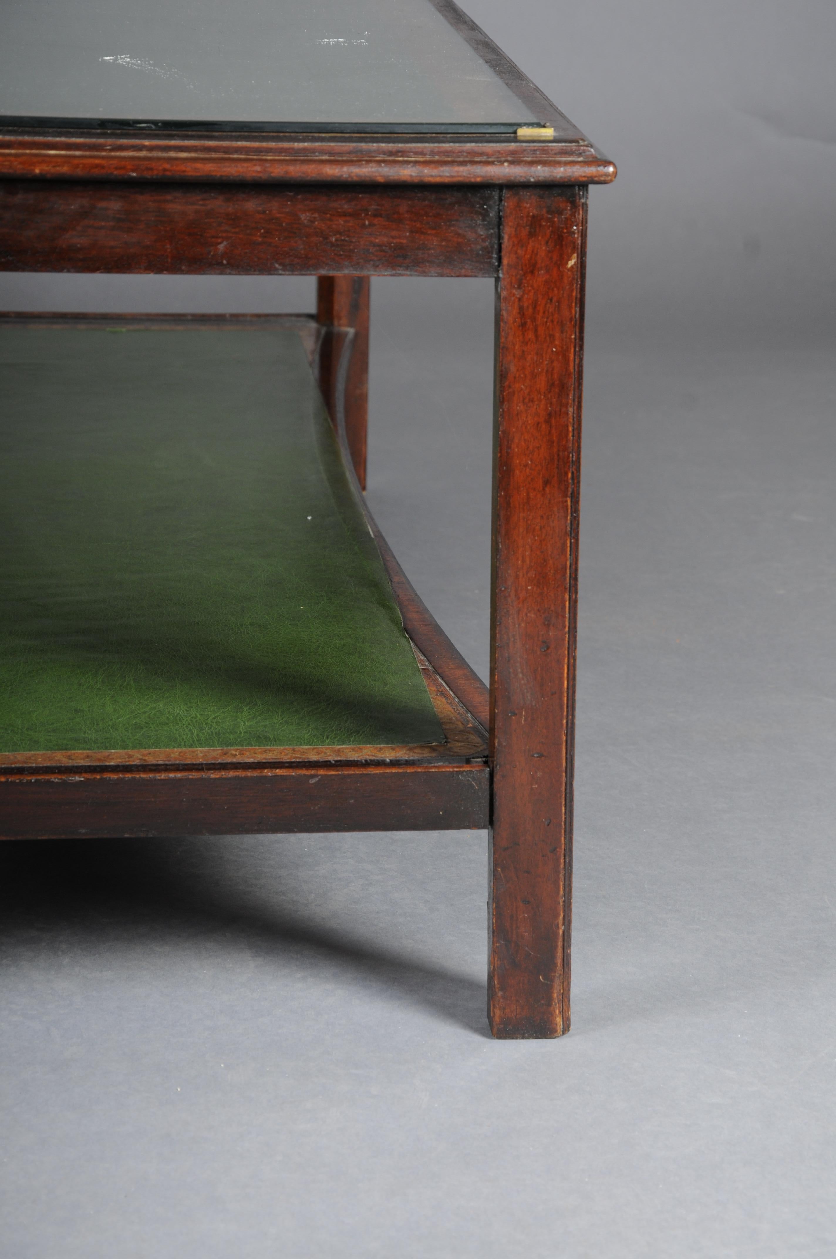 early 20th Century Classicist English Coffee Table Leather Top For Sale 8
