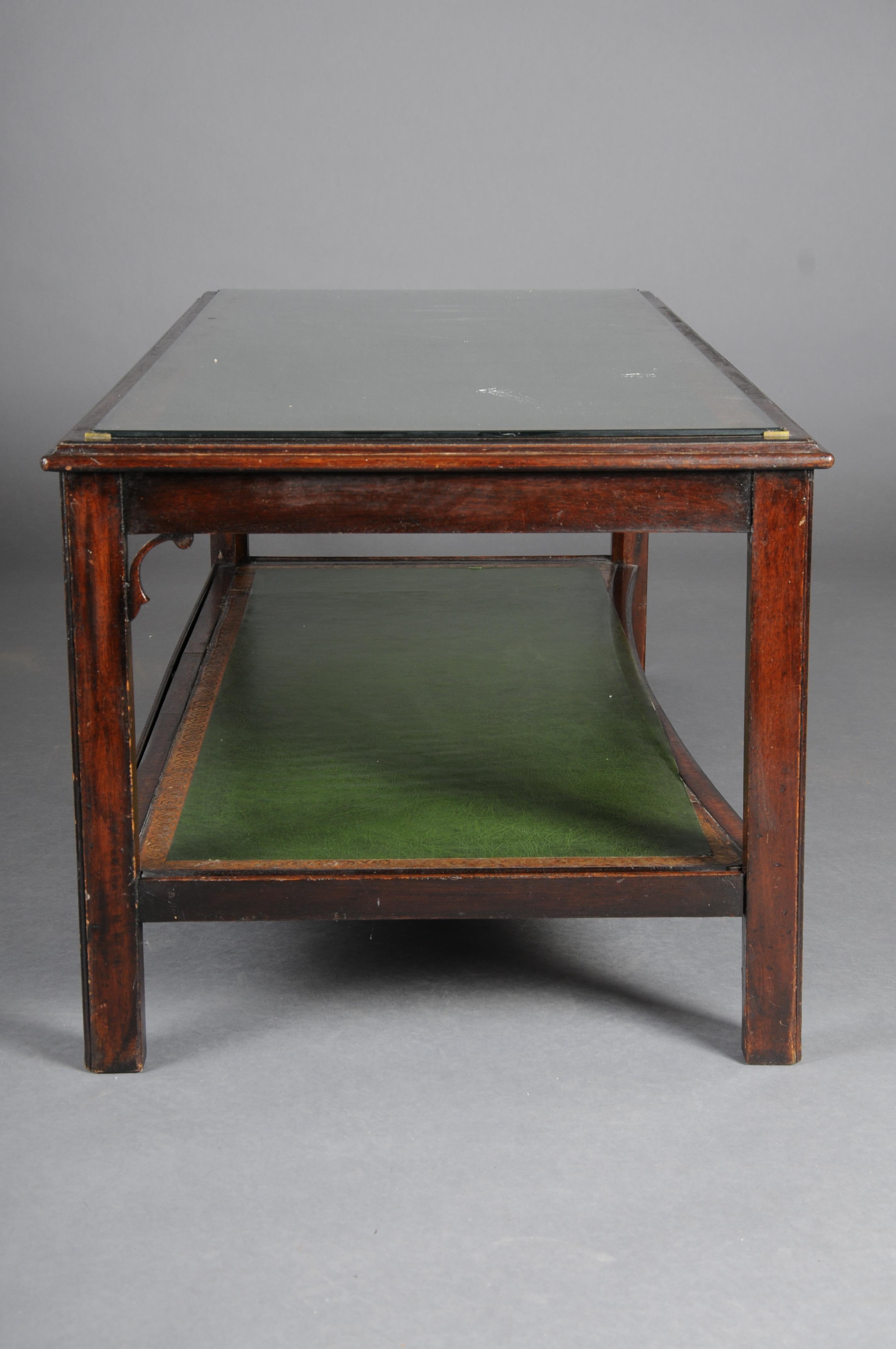 early 20th Century Classicist English Coffee Table Leather Top For Sale 10