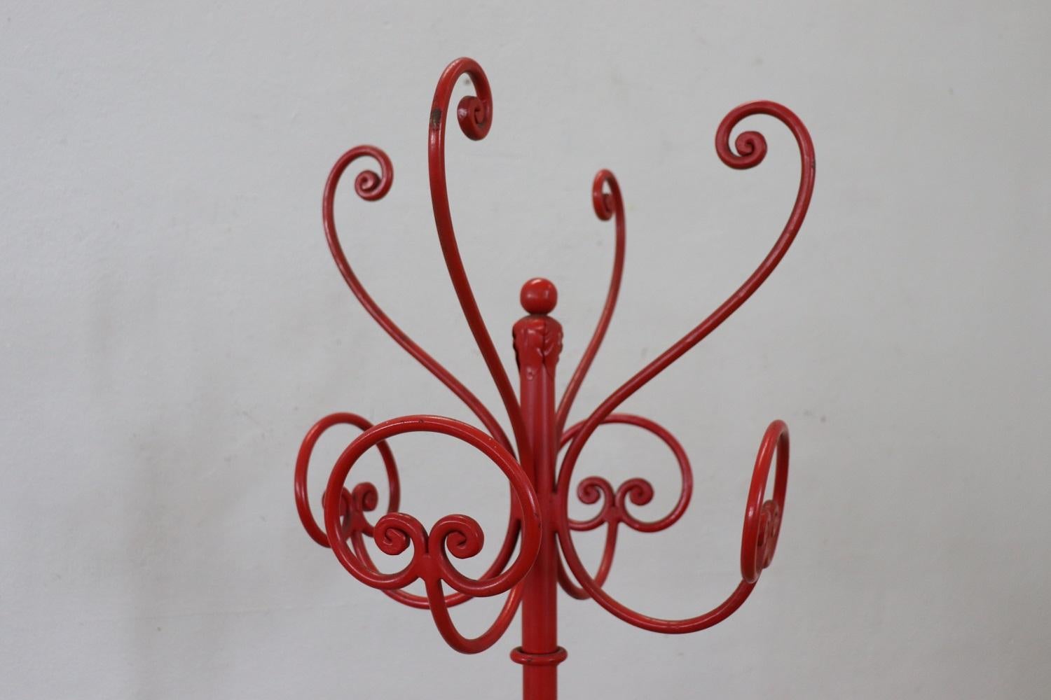 Early 20th Century Clothes Hangers in Red Lacquered Iron For Sale 1