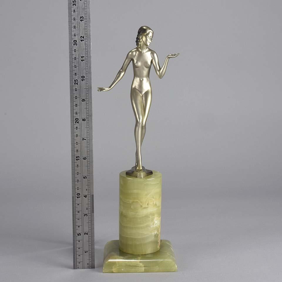 Cold-bemalte Bronze des frühen 20. Jahrhunderts mit dem Titel „Art déco-Dame“ von Josef Adolf im Angebot 6