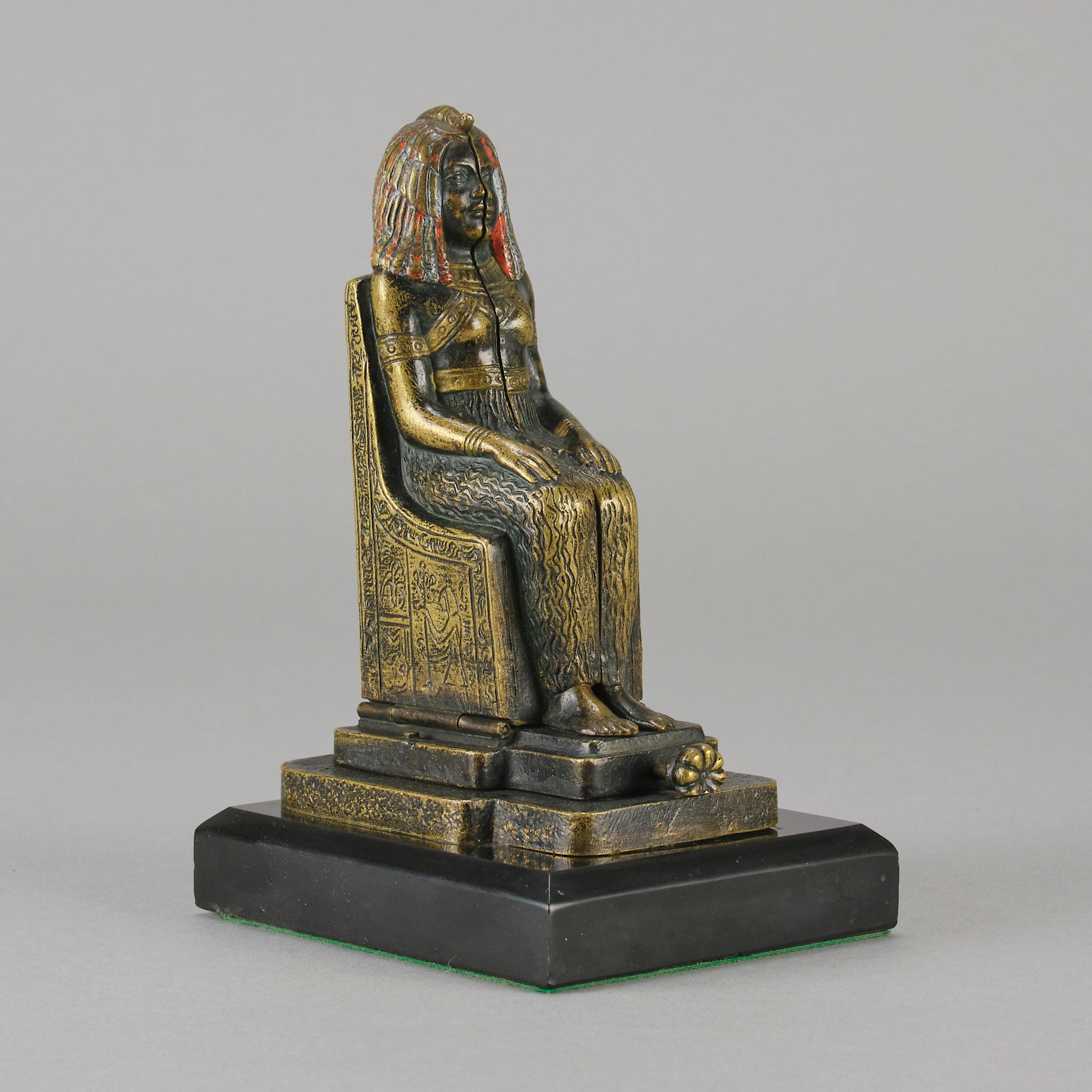 Cold-bemalte Bronze des frühen 20. Jahrhunderts mit dem Titel Ägyptische Gottheit von Franz Bergman (Geschnitzt) im Angebot