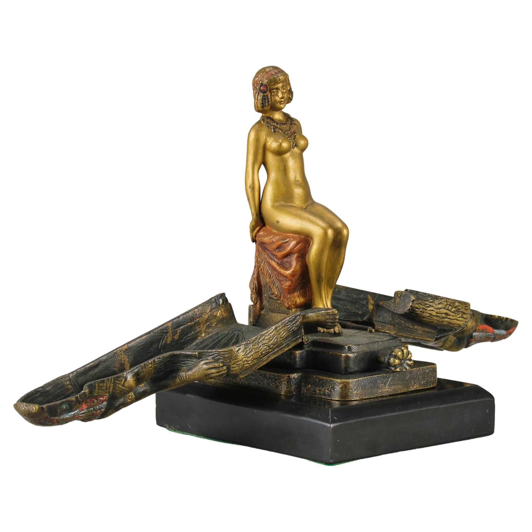 Cold-bemalte Bronze des frühen 20. Jahrhunderts mit dem Titel Ägyptische Gottheit von Franz Bergman