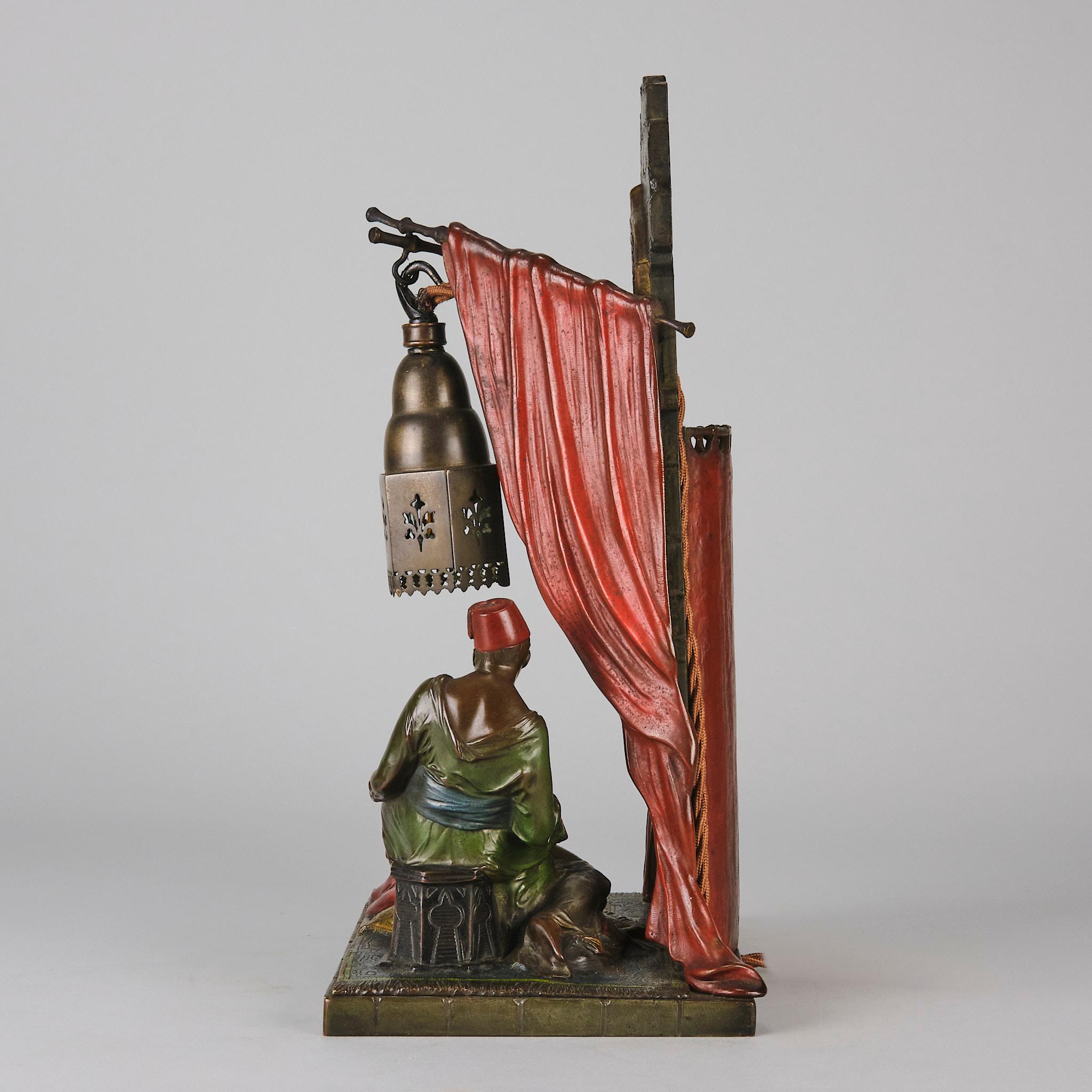 Bronze  Lampe en bronze peinte à froid intitulée « Harem Lamp » par Bruno Zach, début du XXe siècle en vente