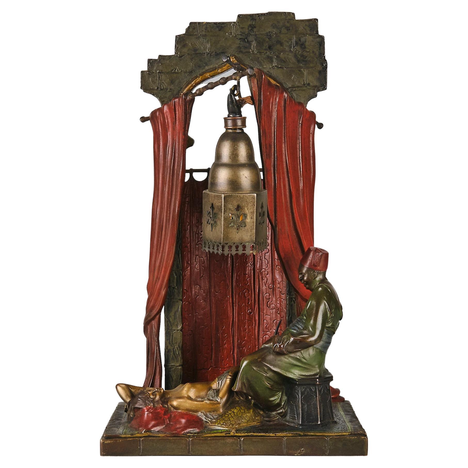  Lampe en bronze peinte à froid intitulée « Harem Lamp » par Bruno Zach, début du XXe siècle