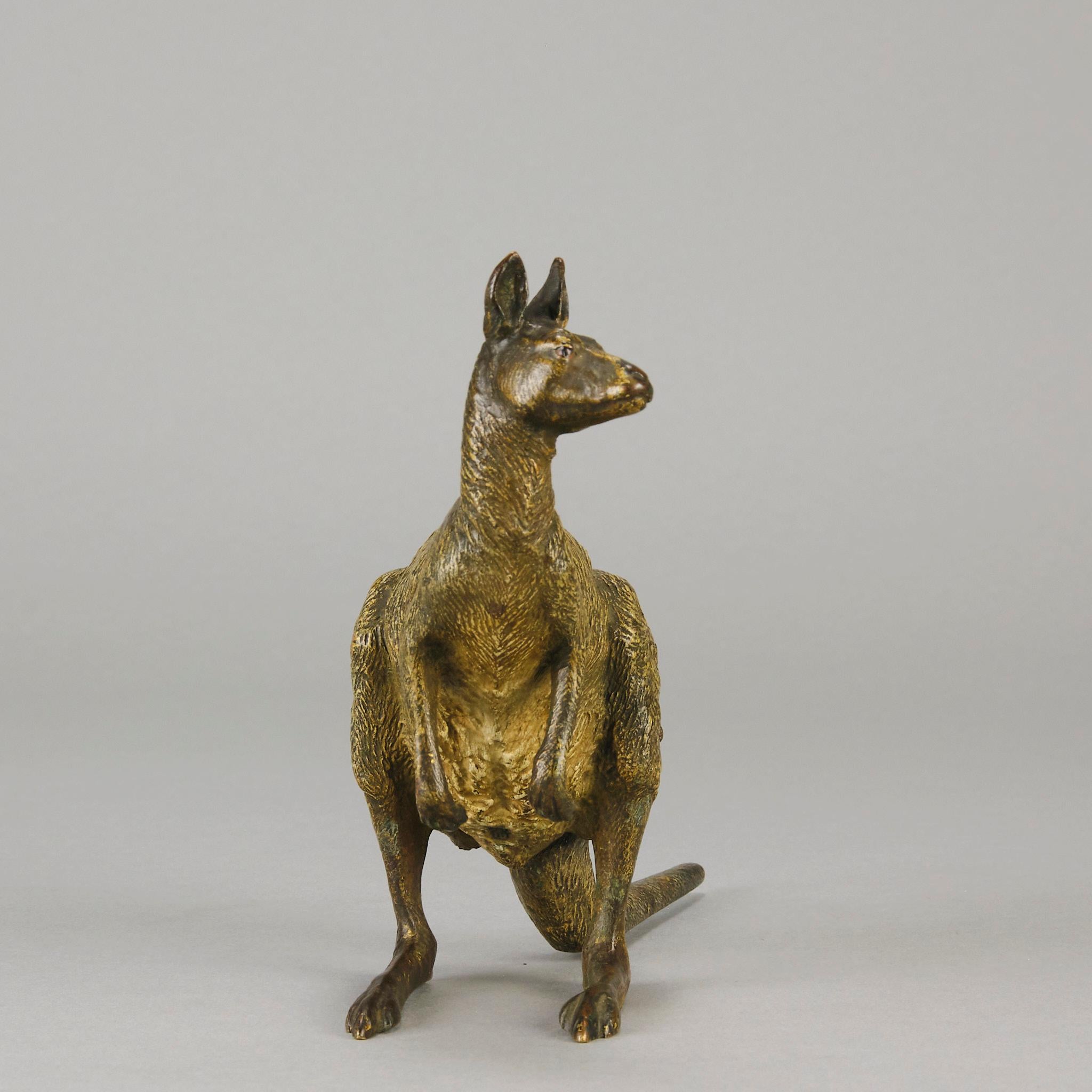 Cold-bemalte Bronze des frühen 20. Jahrhunderts mit dem Titel „Kangaroo“ von Franz Bergman (Gegossen) im Angebot