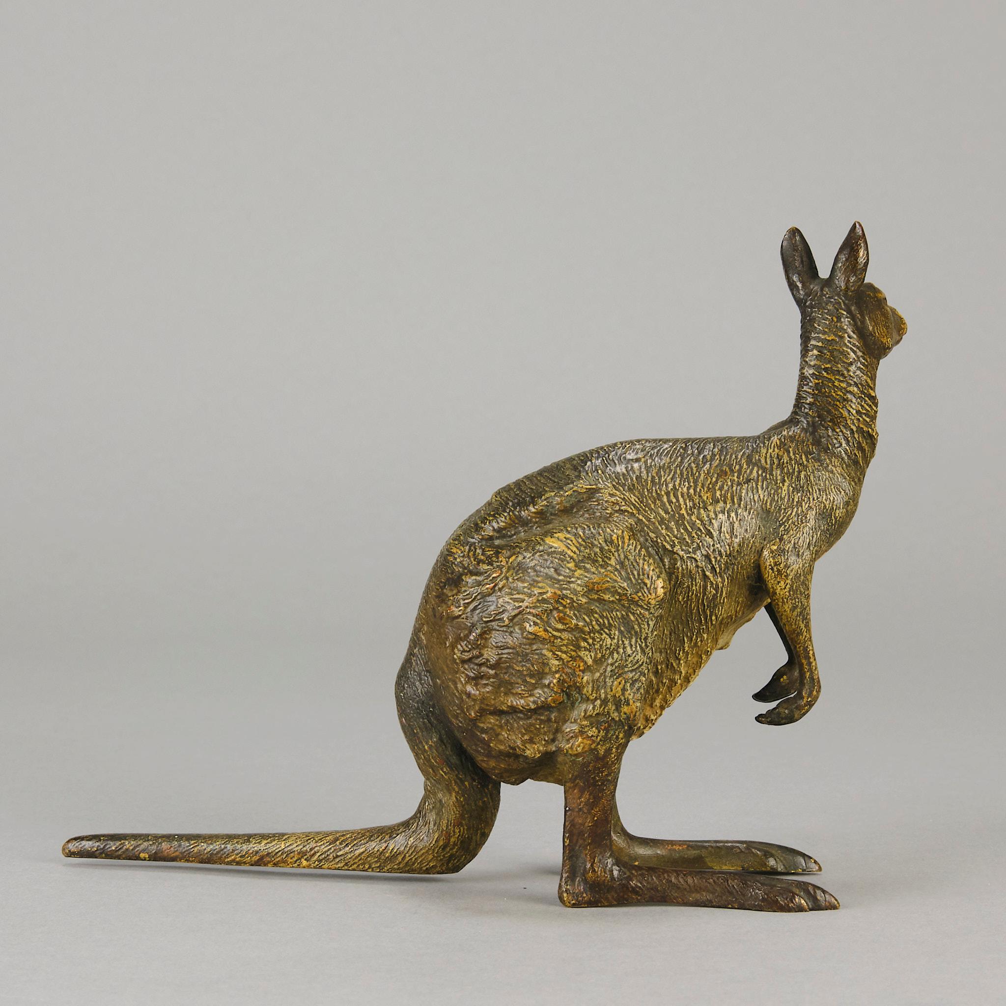 Cold-bemalte Bronze des frühen 20. Jahrhunderts mit dem Titel „Kangaroo“ von Franz Bergman im Angebot 1