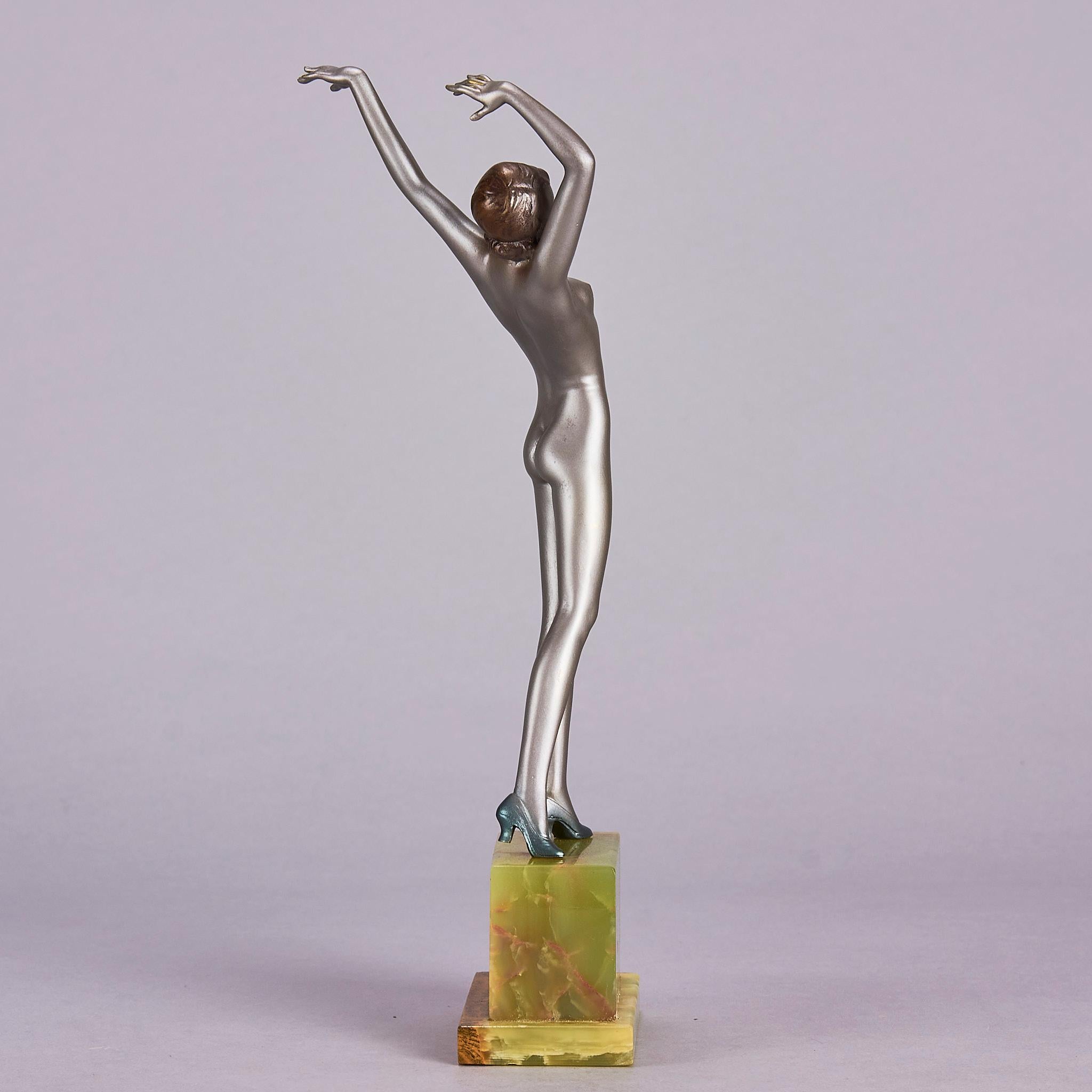 Cold-bemalte Bronze des frühen 20. Jahrhunderts mit dem Titel „Outstretched Dancer“ von Lorenzl (Geschnitzt) im Angebot