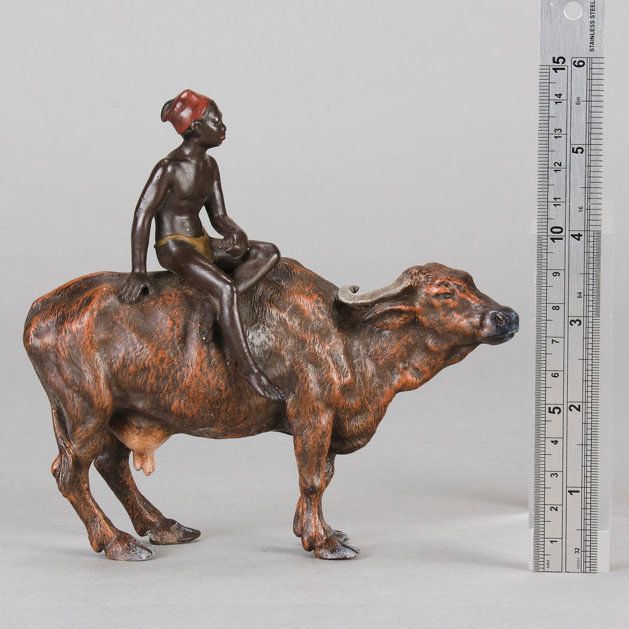 Cold-bemalte Bronzeskulptur „Boy on Ox“ aus dem frühen 20. Jahrhundert von Franz Bergman im Angebot 5